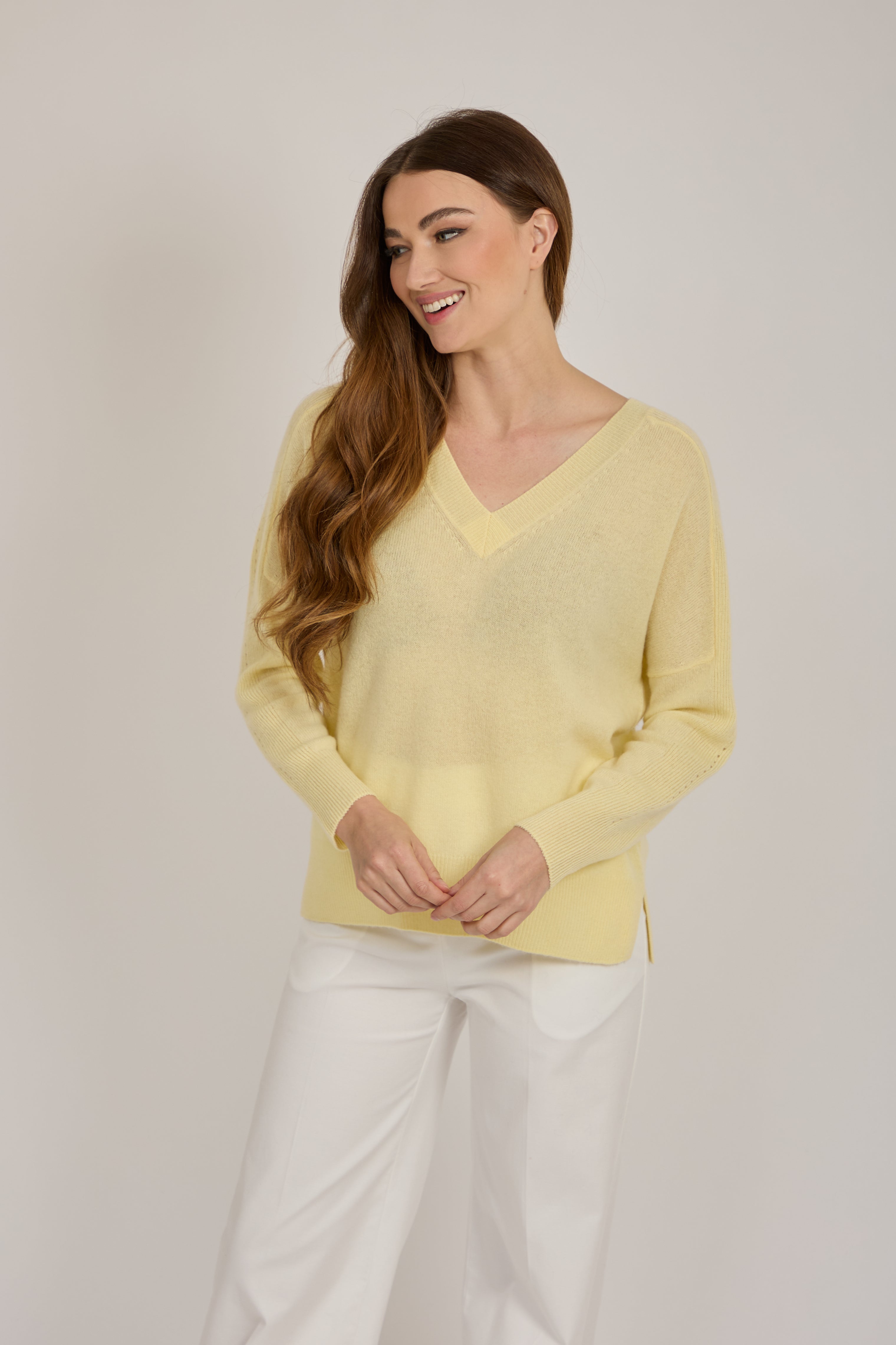 V-NECK CASHMERE JUMPER - YELLOW