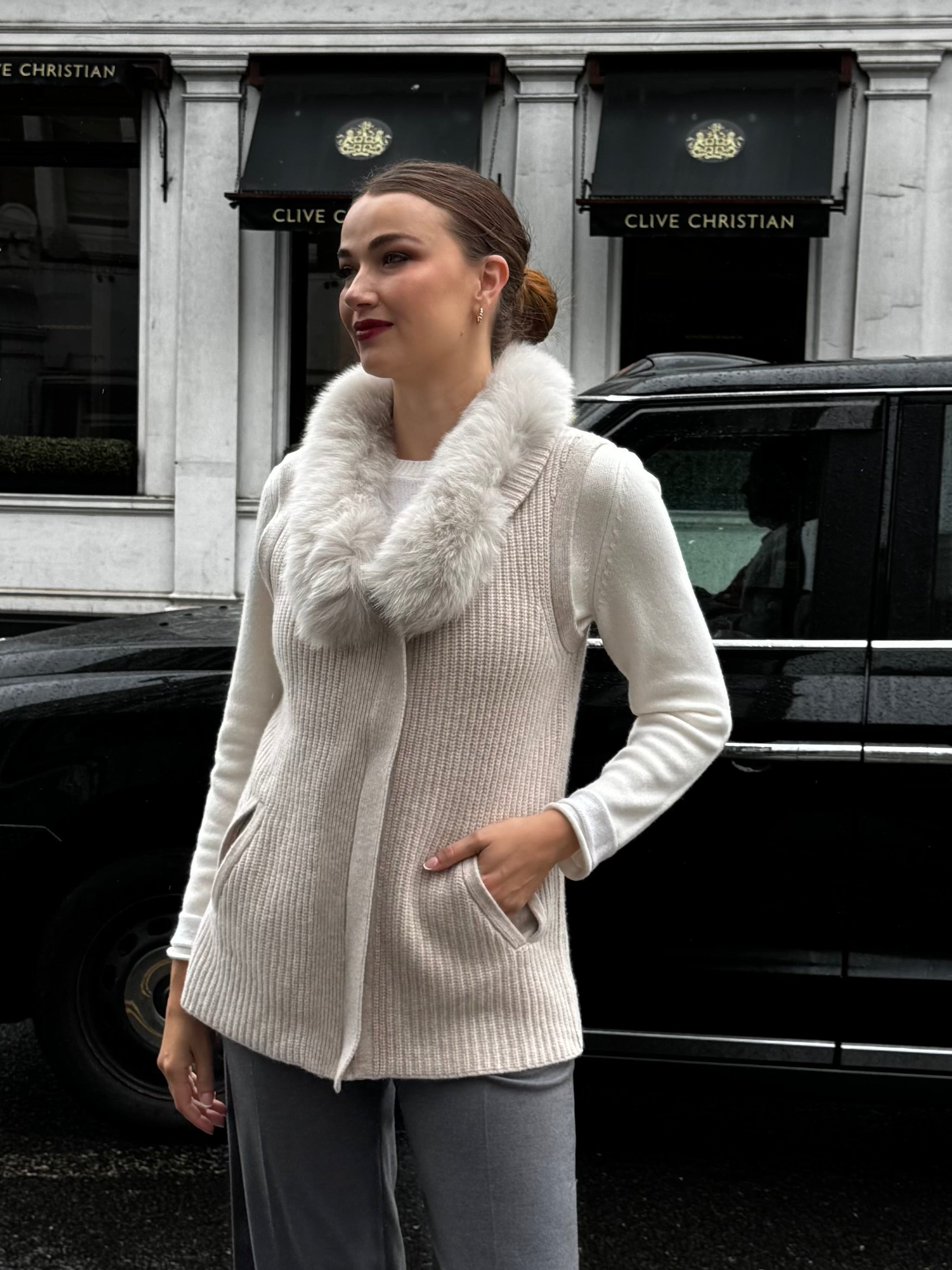 VEST WITH FOX COLLAR- BEIGE