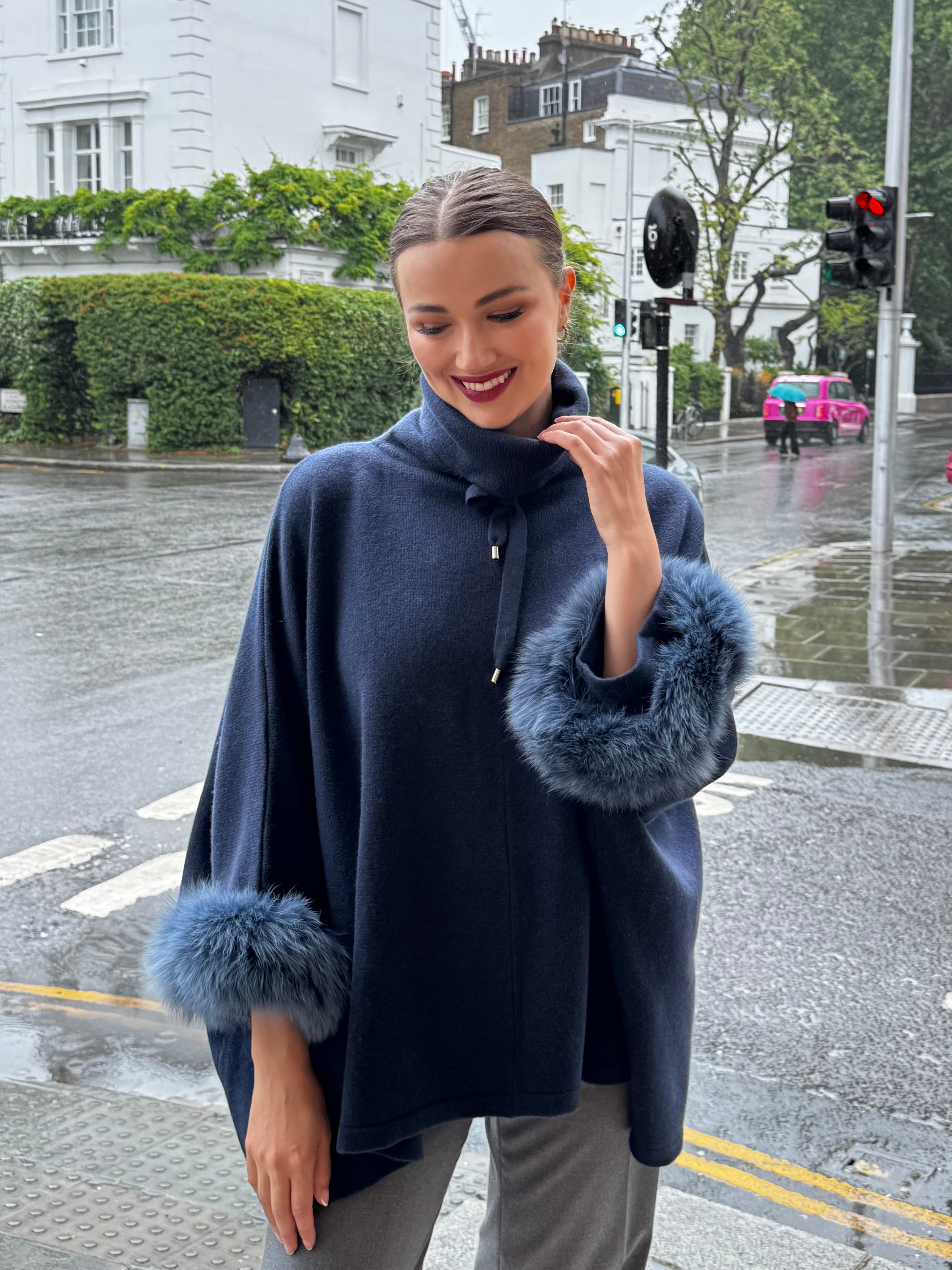 PONCHO WITH FOX CUFFS-NAVY