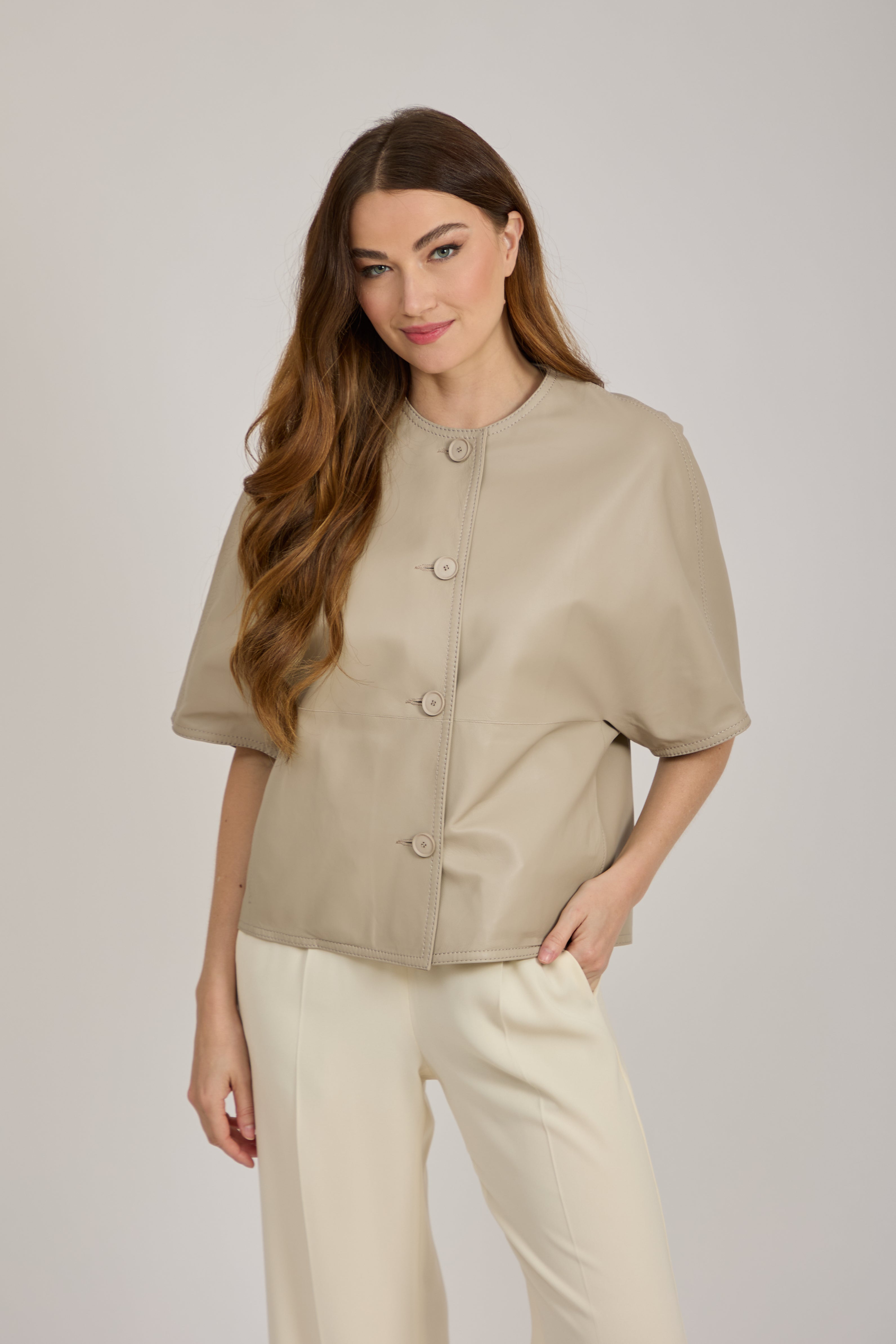 LEATHER CAPE-MASTICE