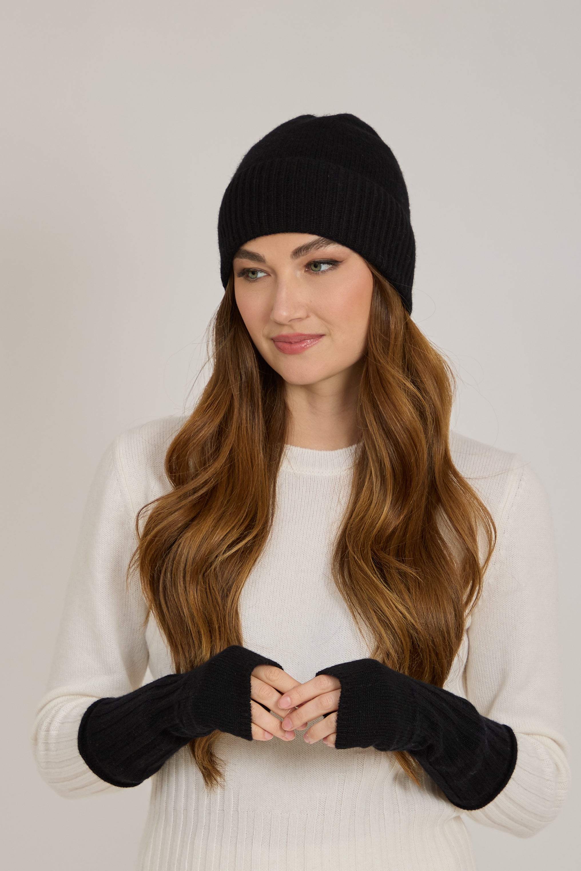 RIBBED CASHMERE HAT-BLACK