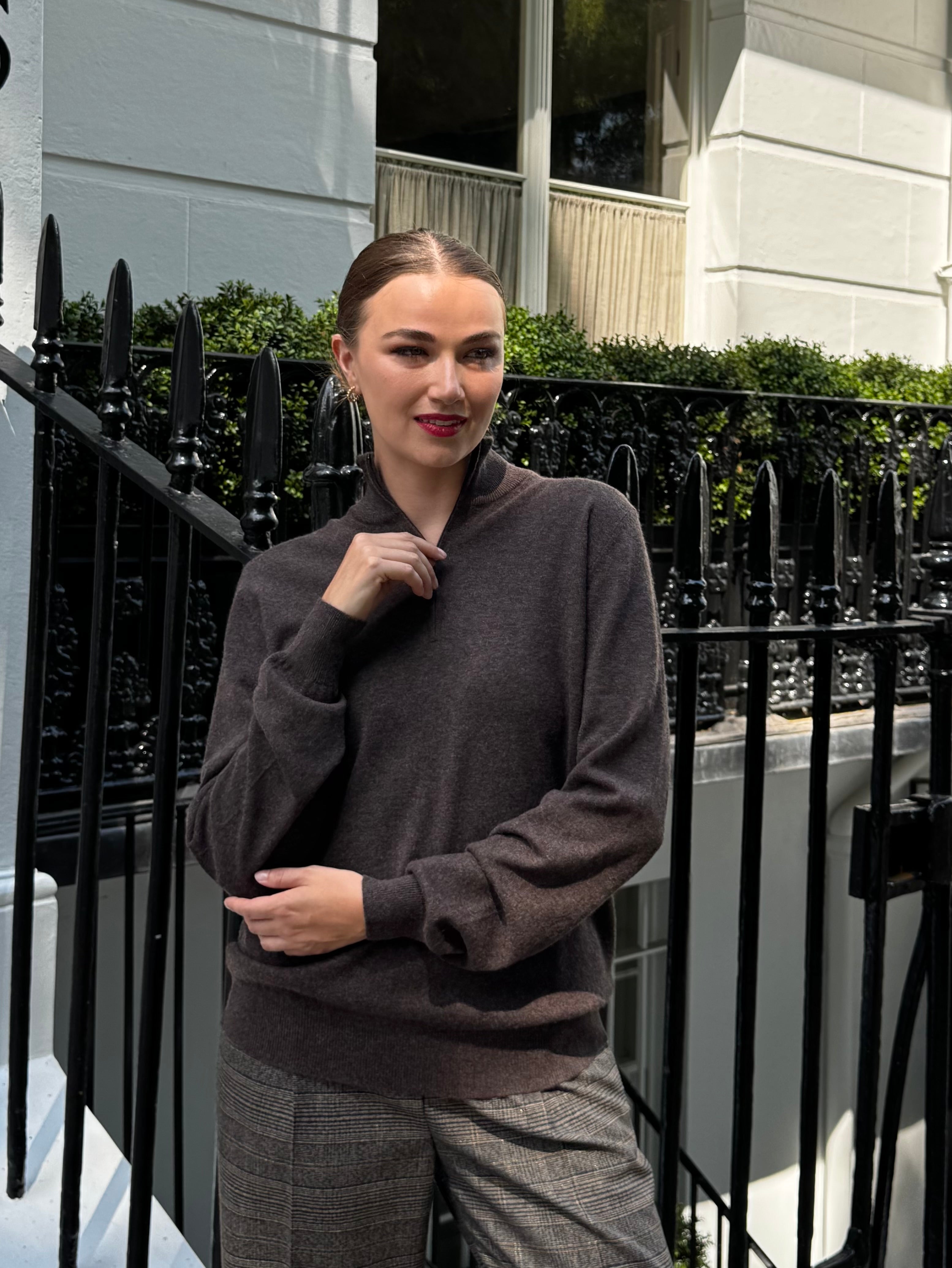 JUMPER WITH ZIP-BROWN