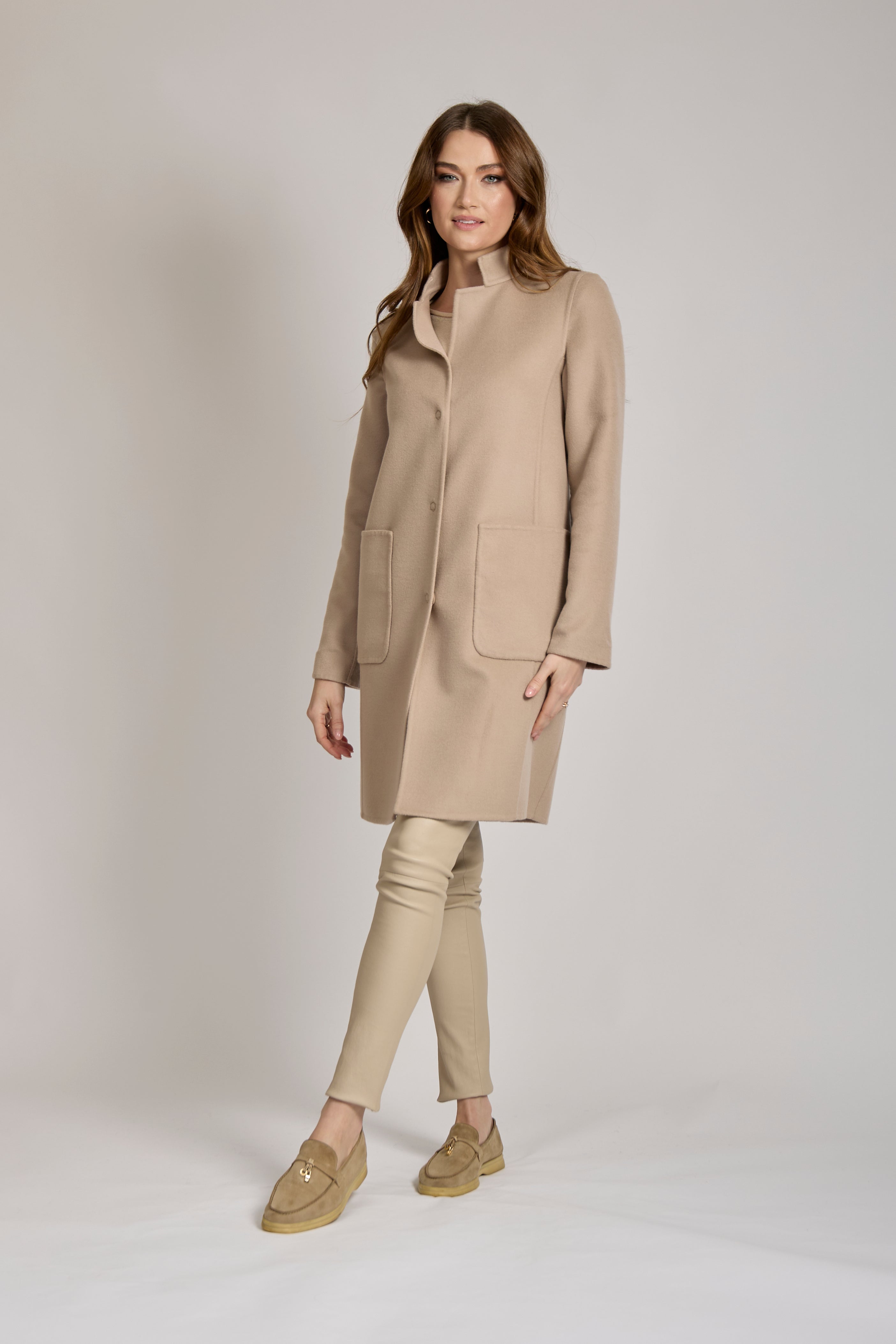 Manteau réversible en cachemire nude