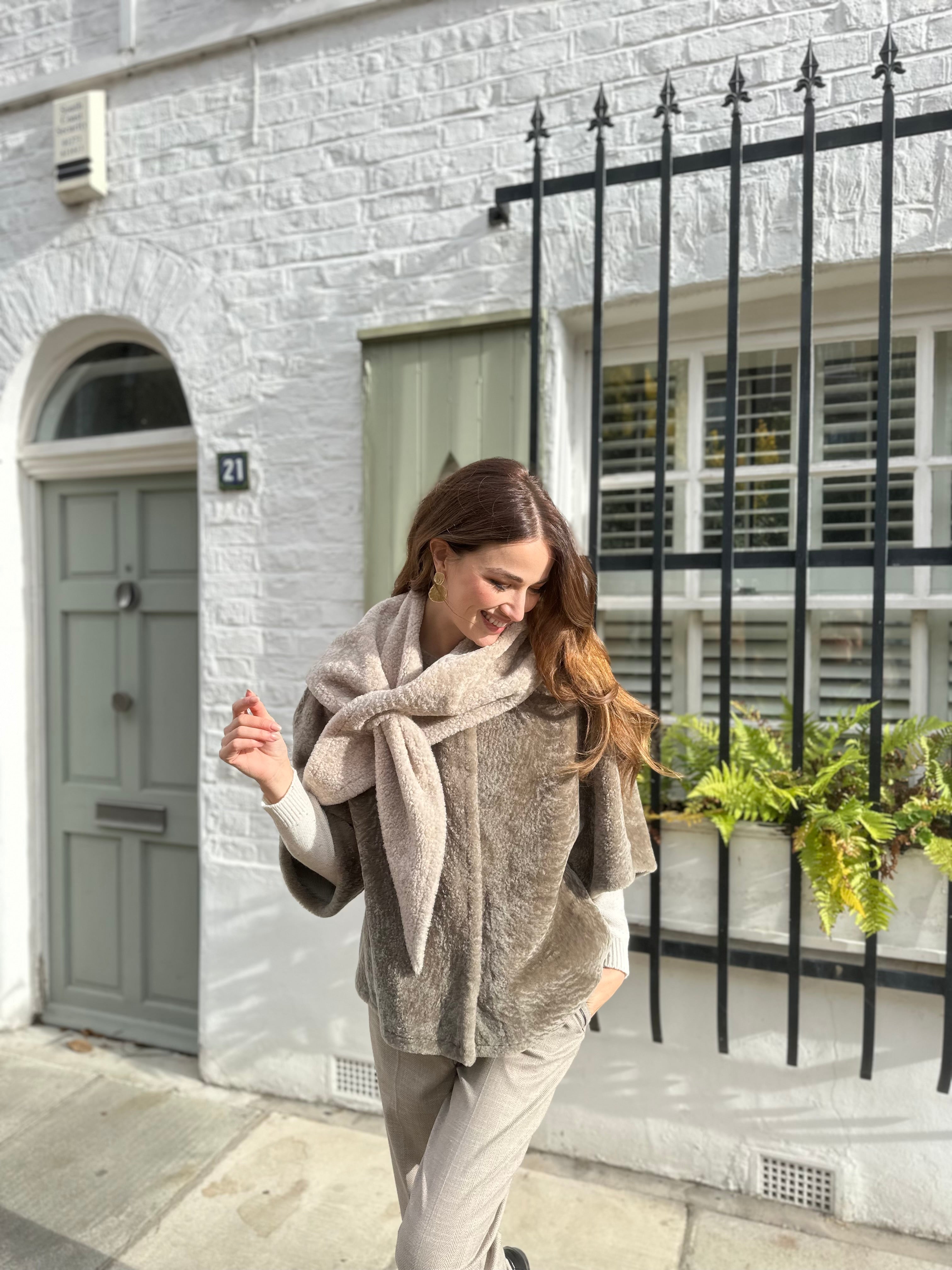 SHEARLING CAPE -TAUPE