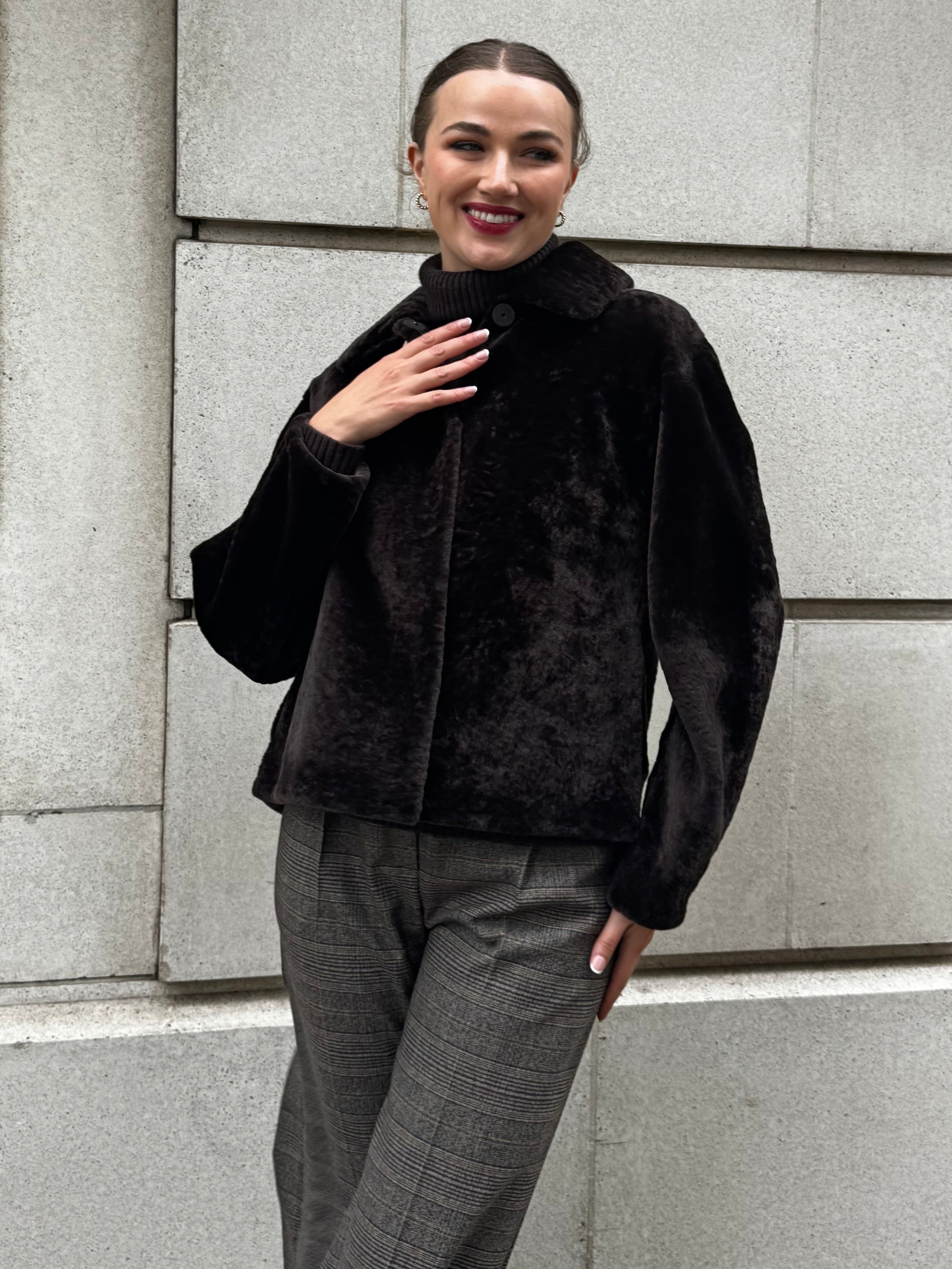 SHORT SHEARLING JACKET-CARRUBA