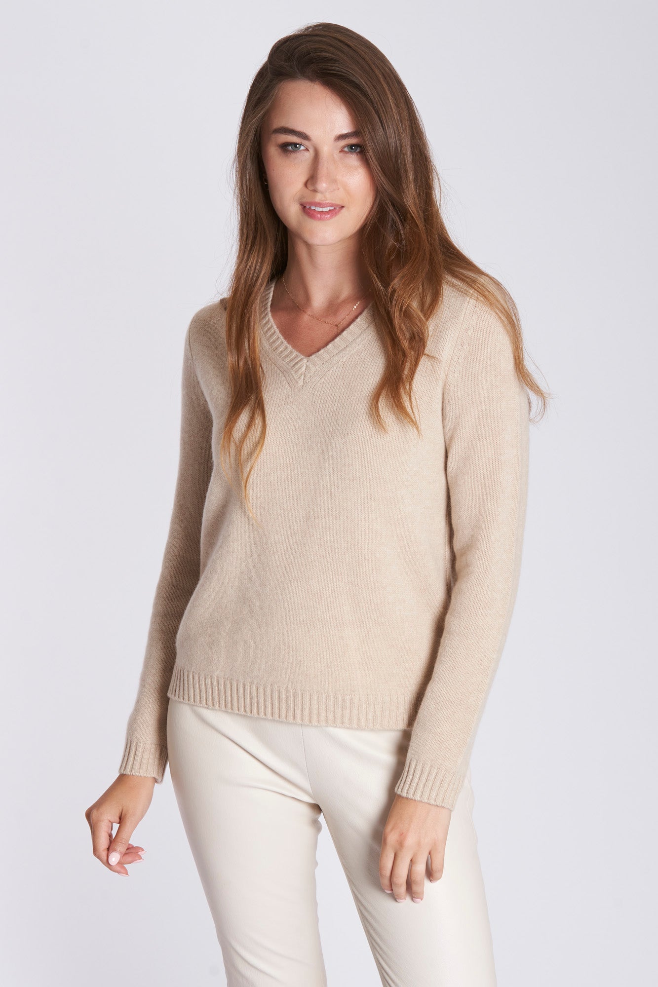 V NECK SWEATER - BEIGE