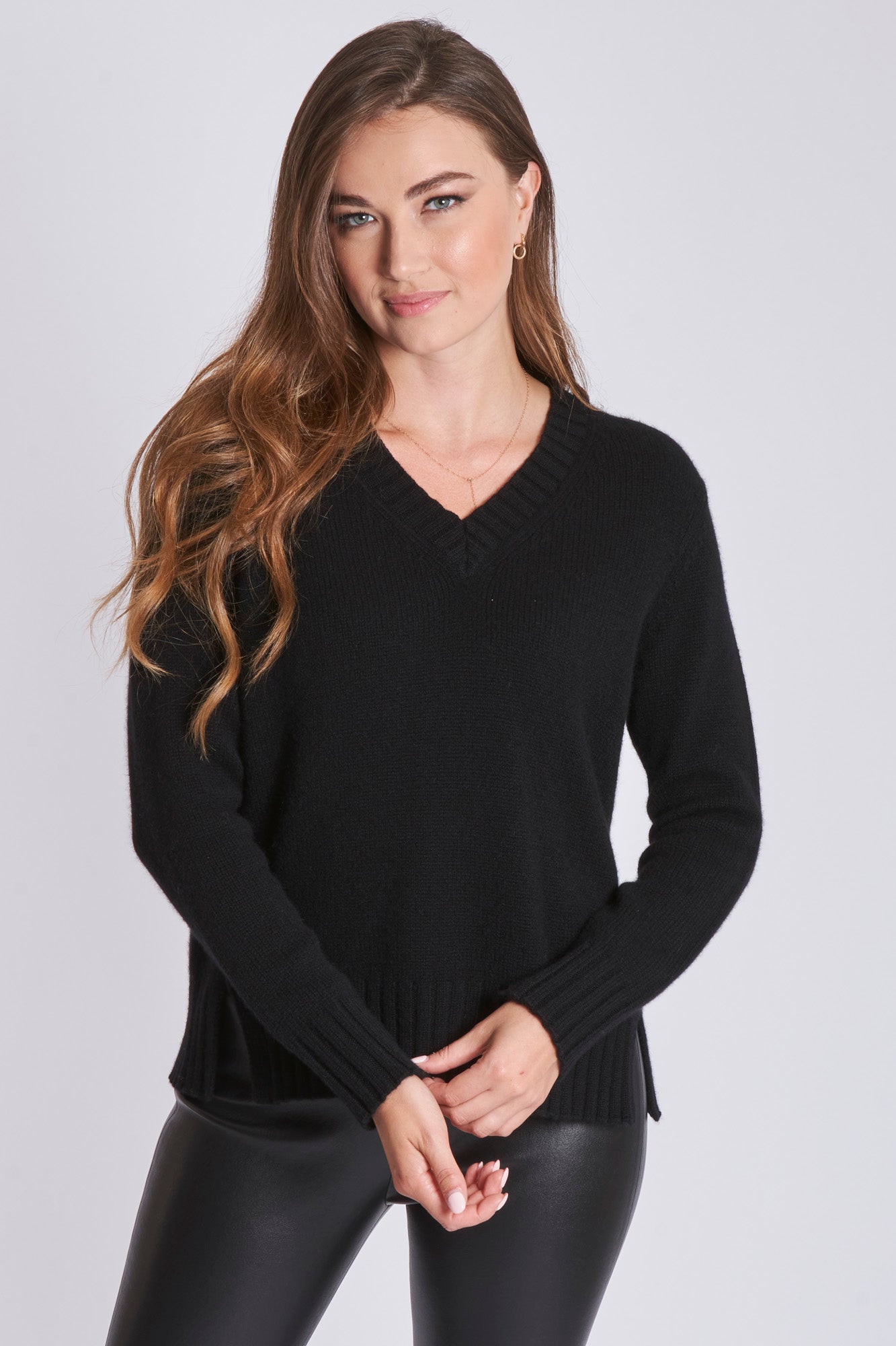 V NECK SWEATER - NERO