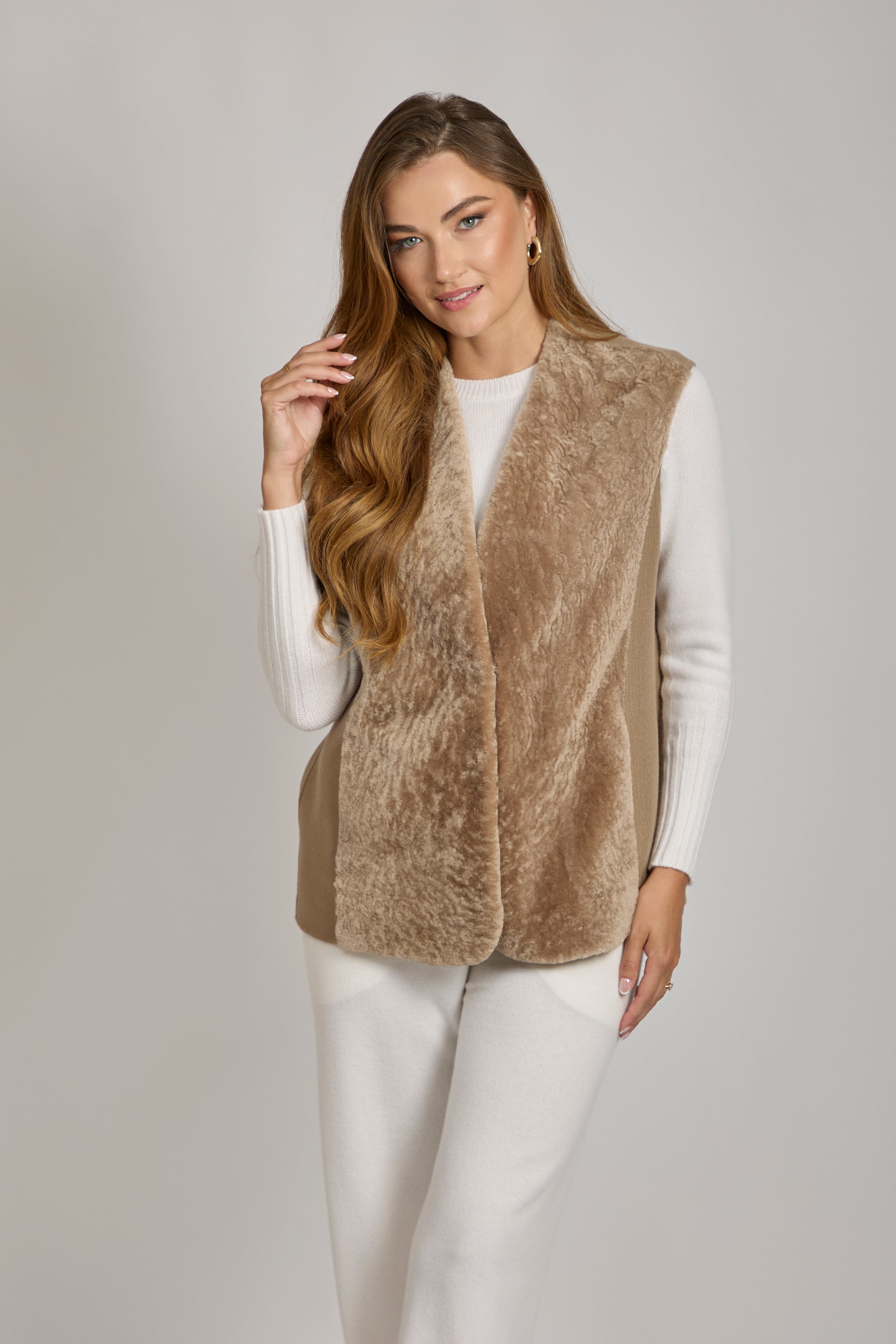 Gilet réversible en peau lainée et cachemire