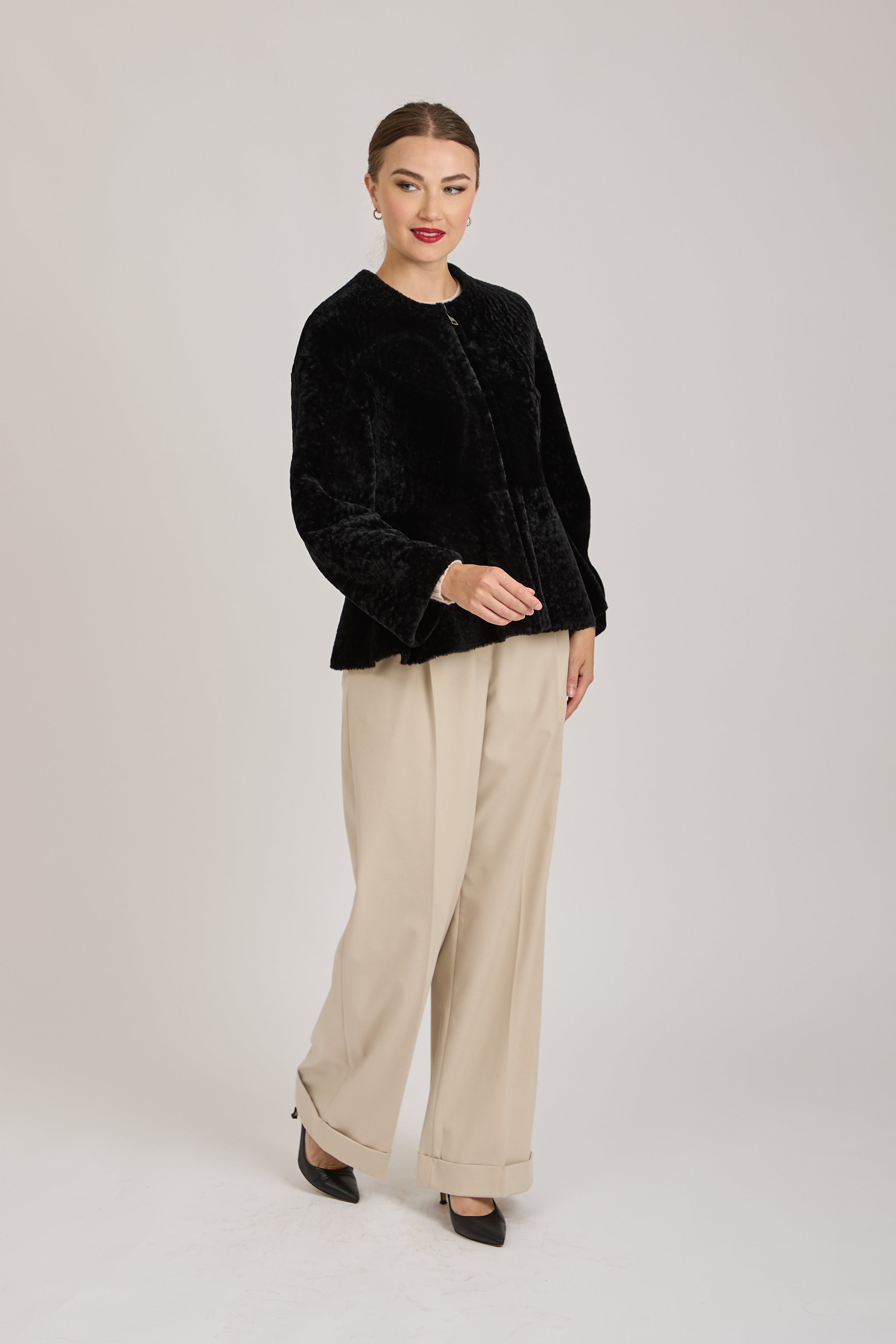 SHORT SHEARLING JACKET-BLACK