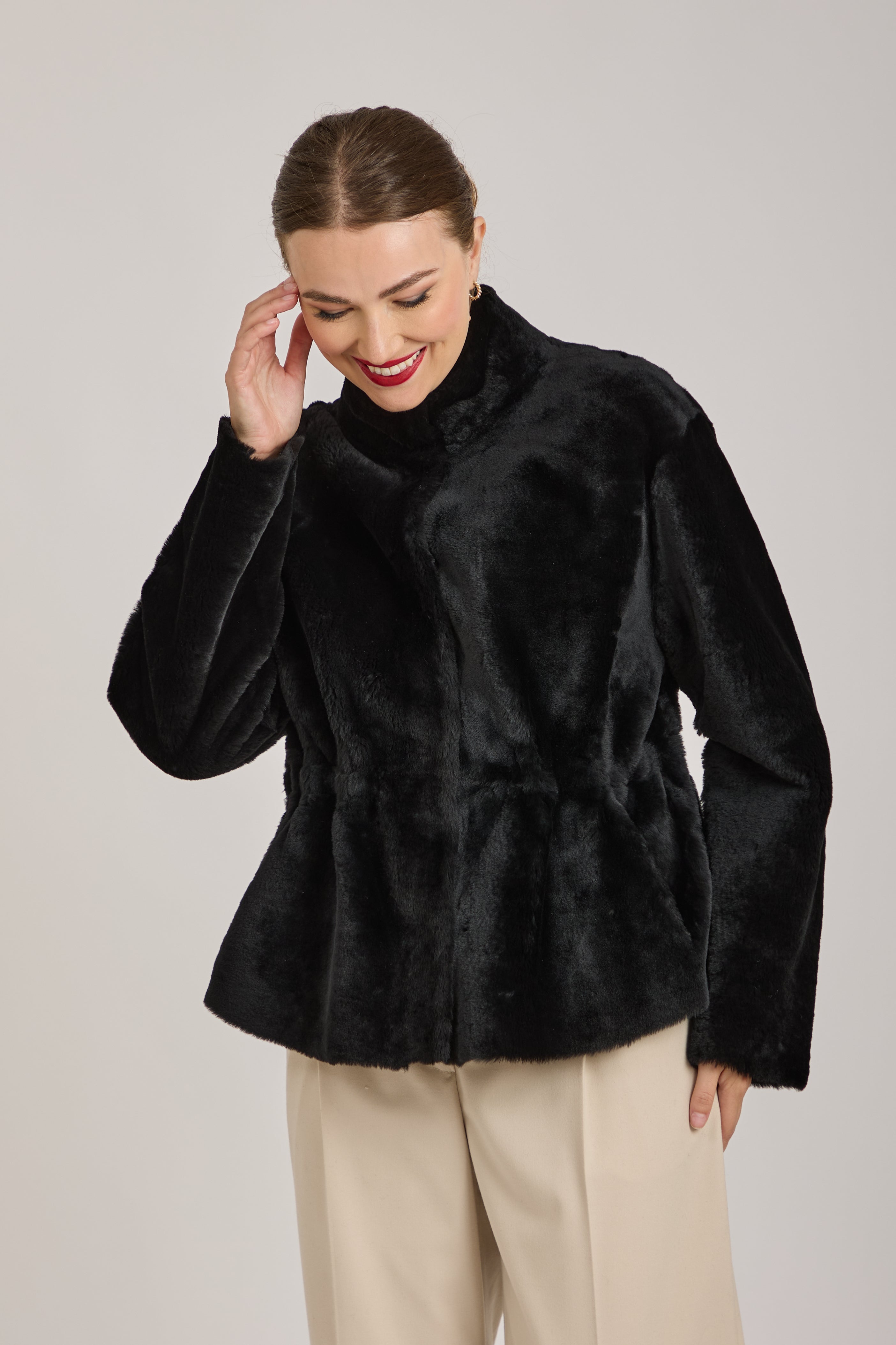 REVERSIBLE SHEARLING -BLACK