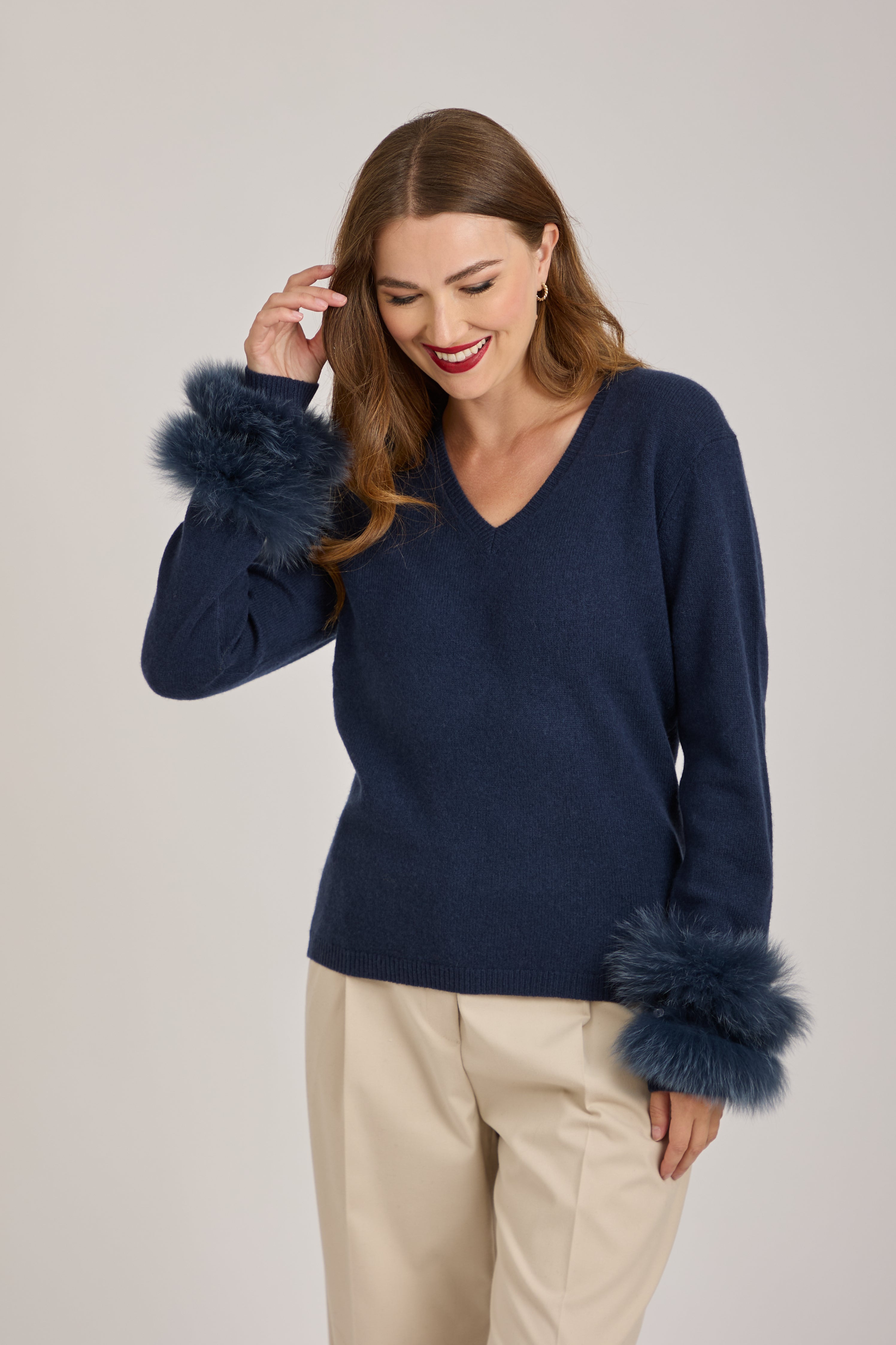 CASHMERE JUMPER WITH FUR DETAILS- NAVY