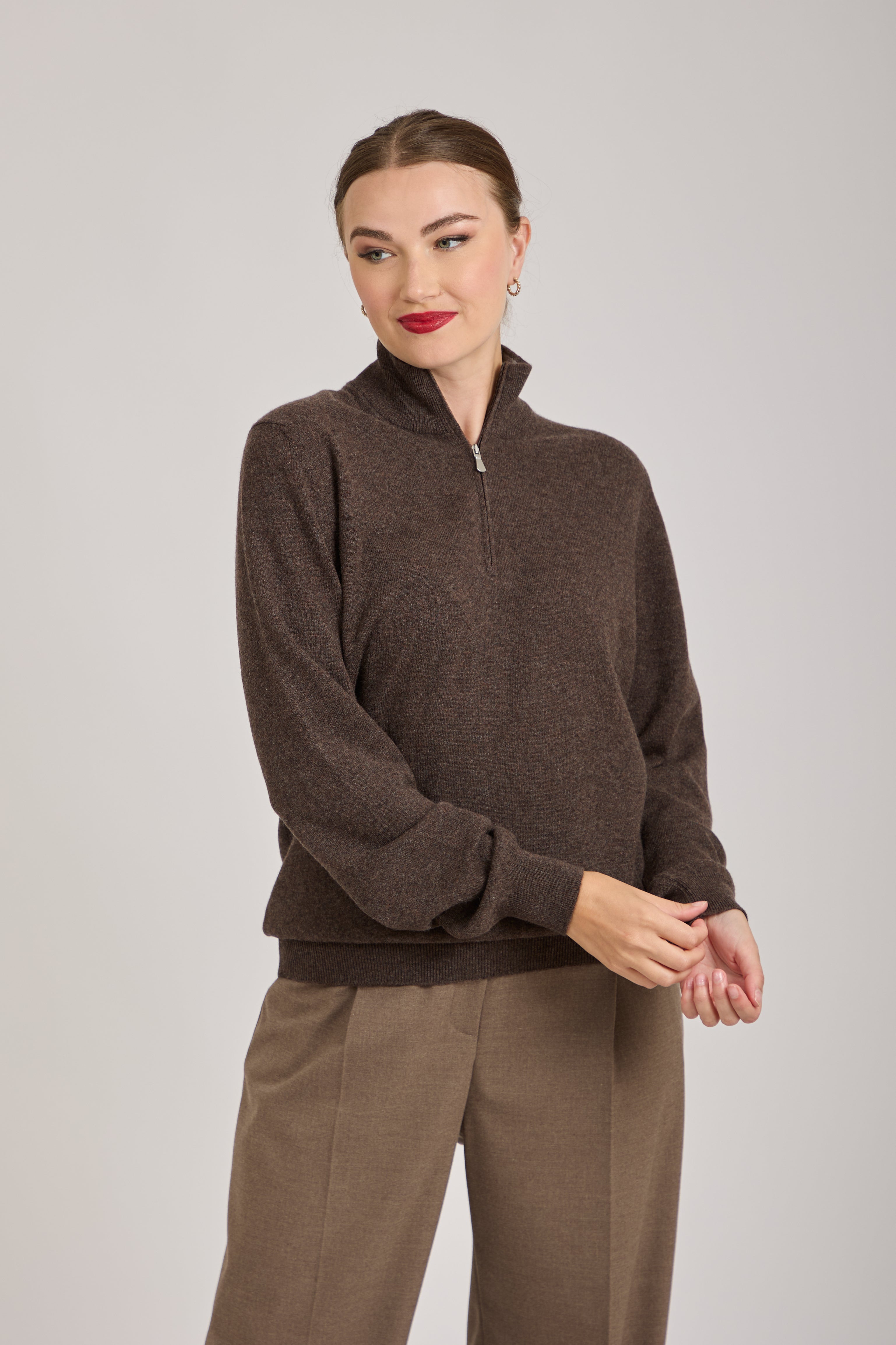 JUMPER WITH ZIP-BROWN