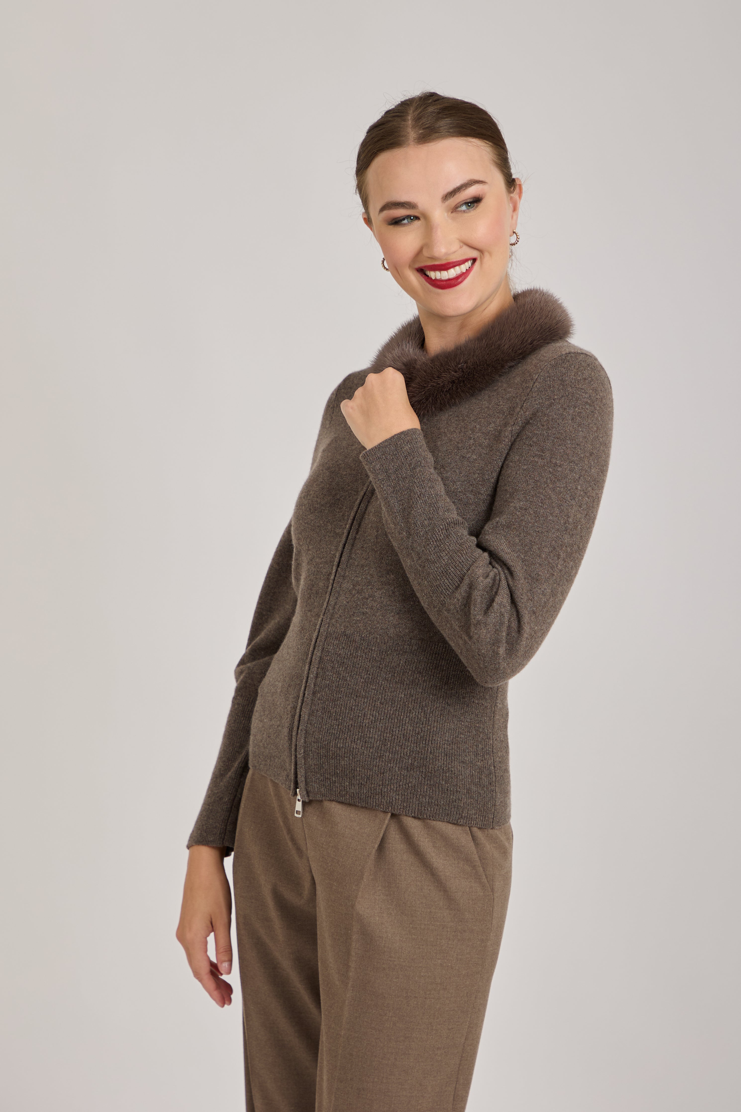 CASHMERE CARDIGAN WITH MINK COLLAR-BROWN