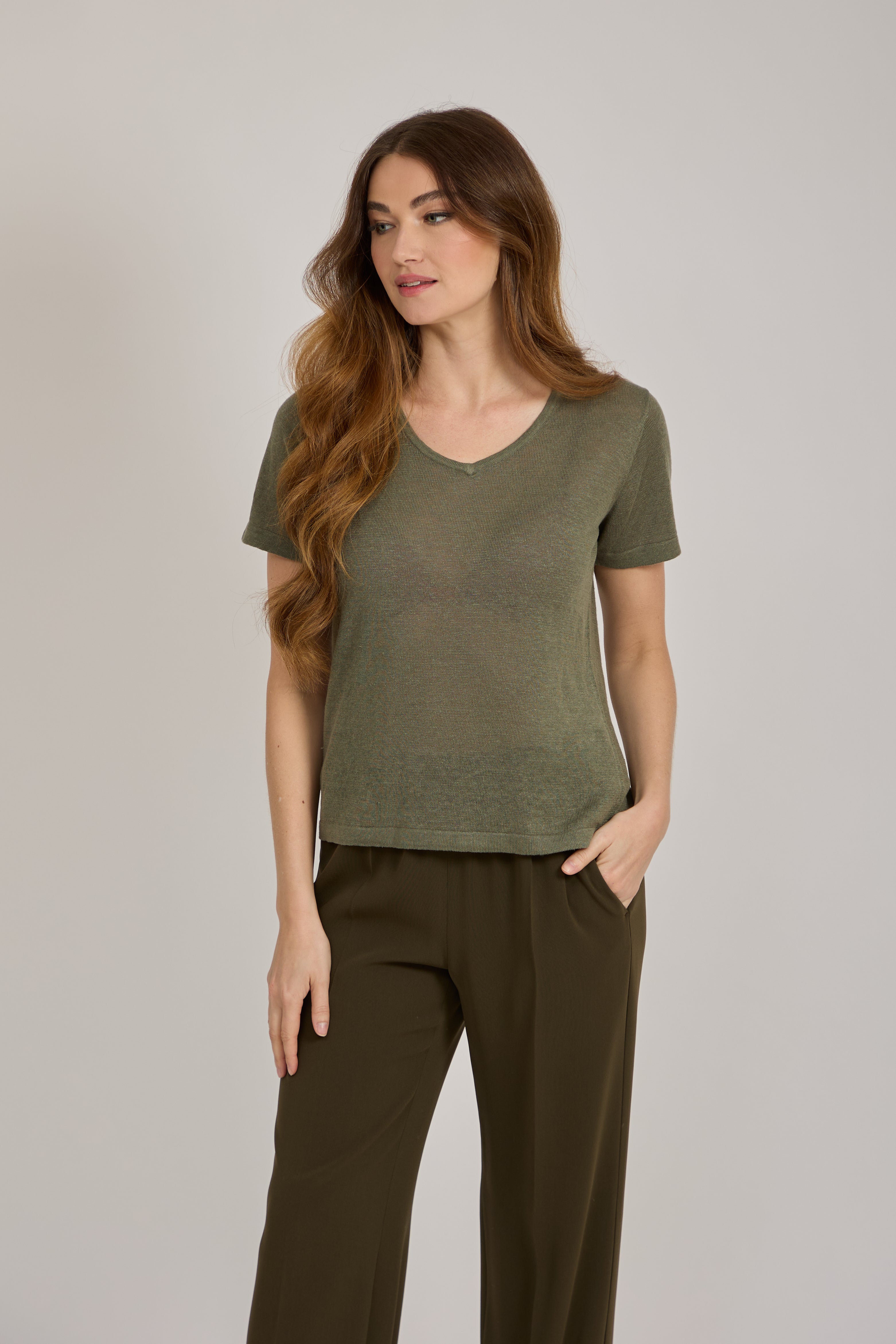 V NECK LINEN TOP -KAKI