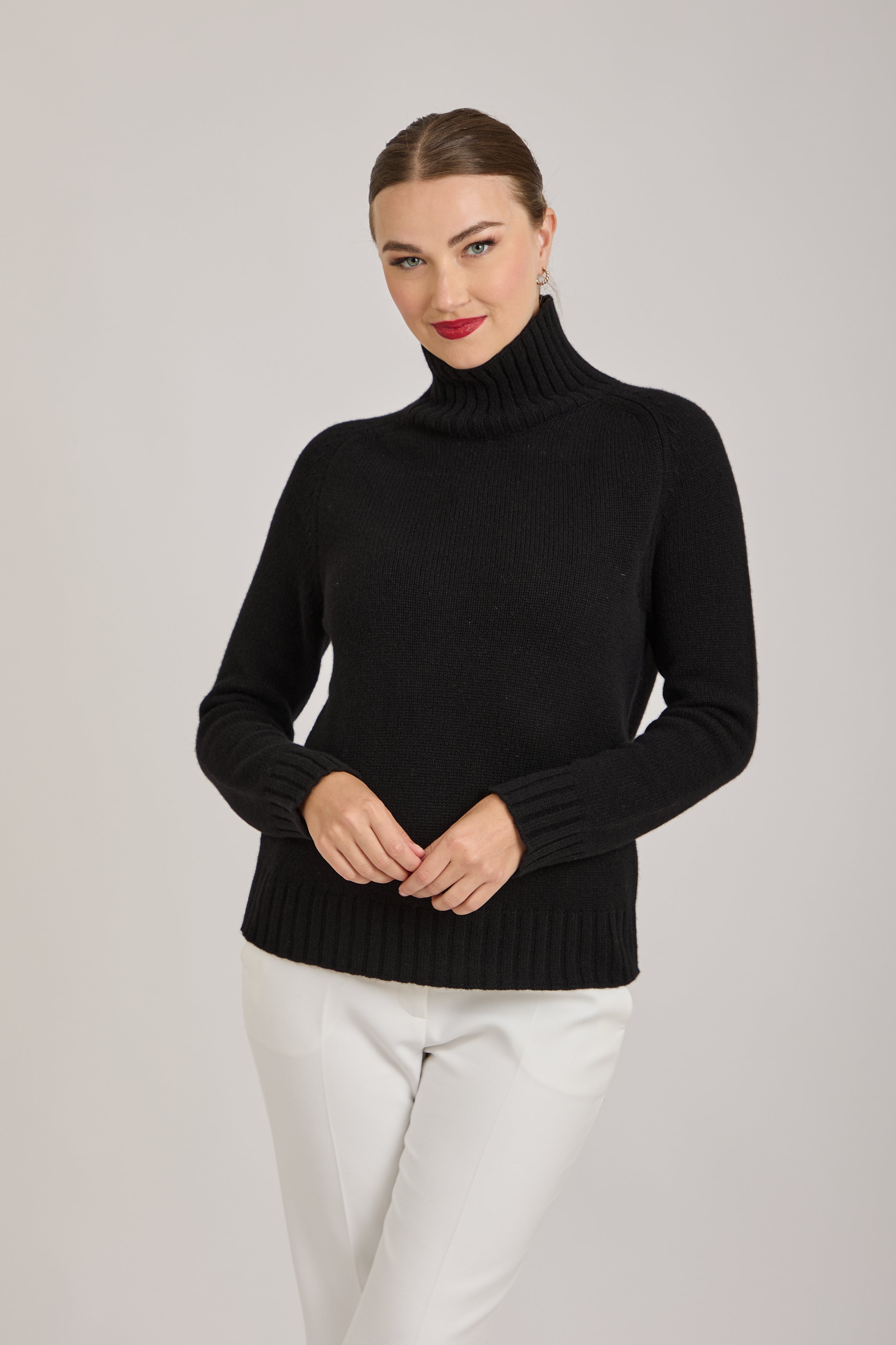 TURTLE NECK JUMPER-BLACK