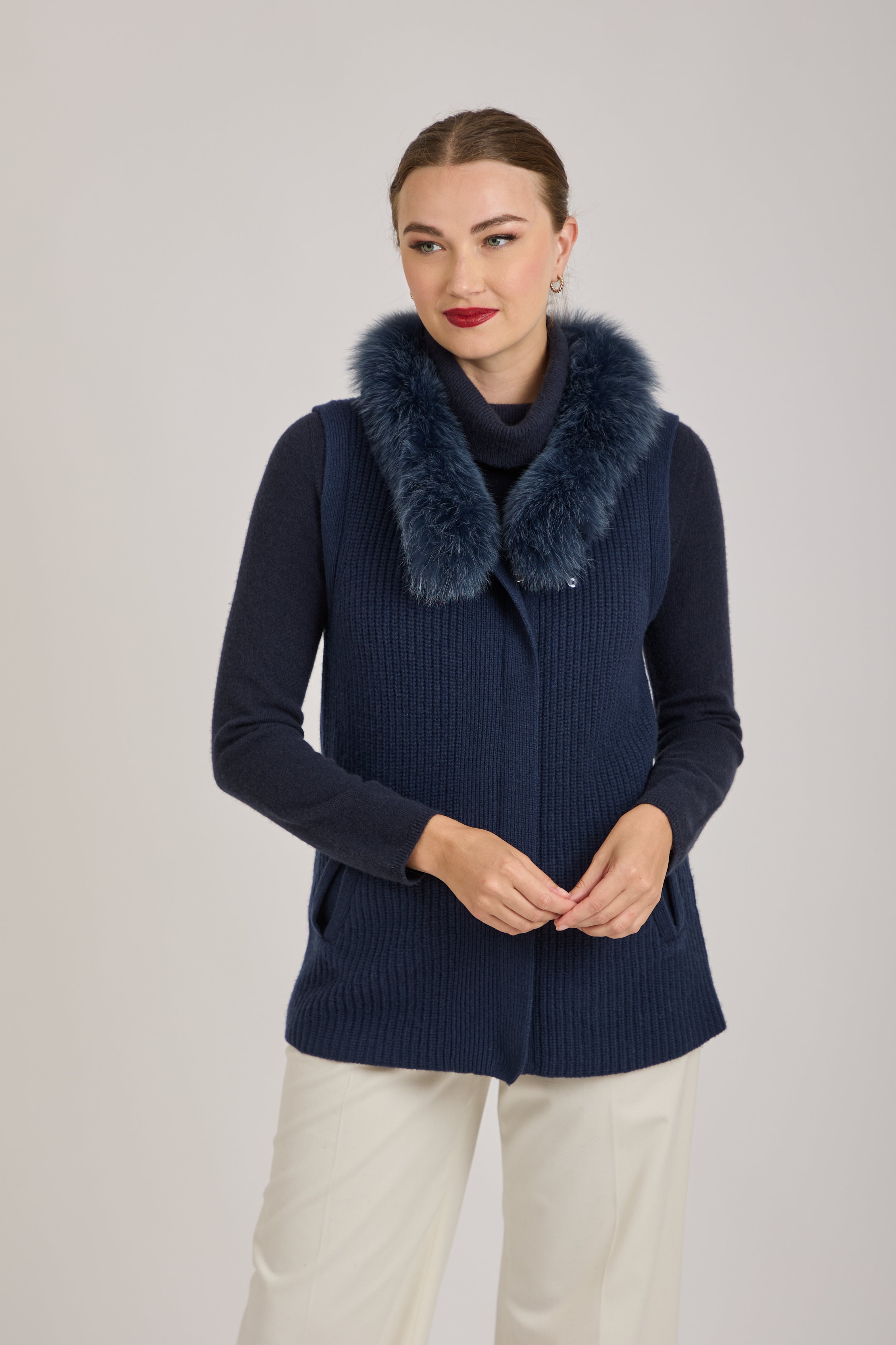 VEST WITH FOX COLLAR-NAVY