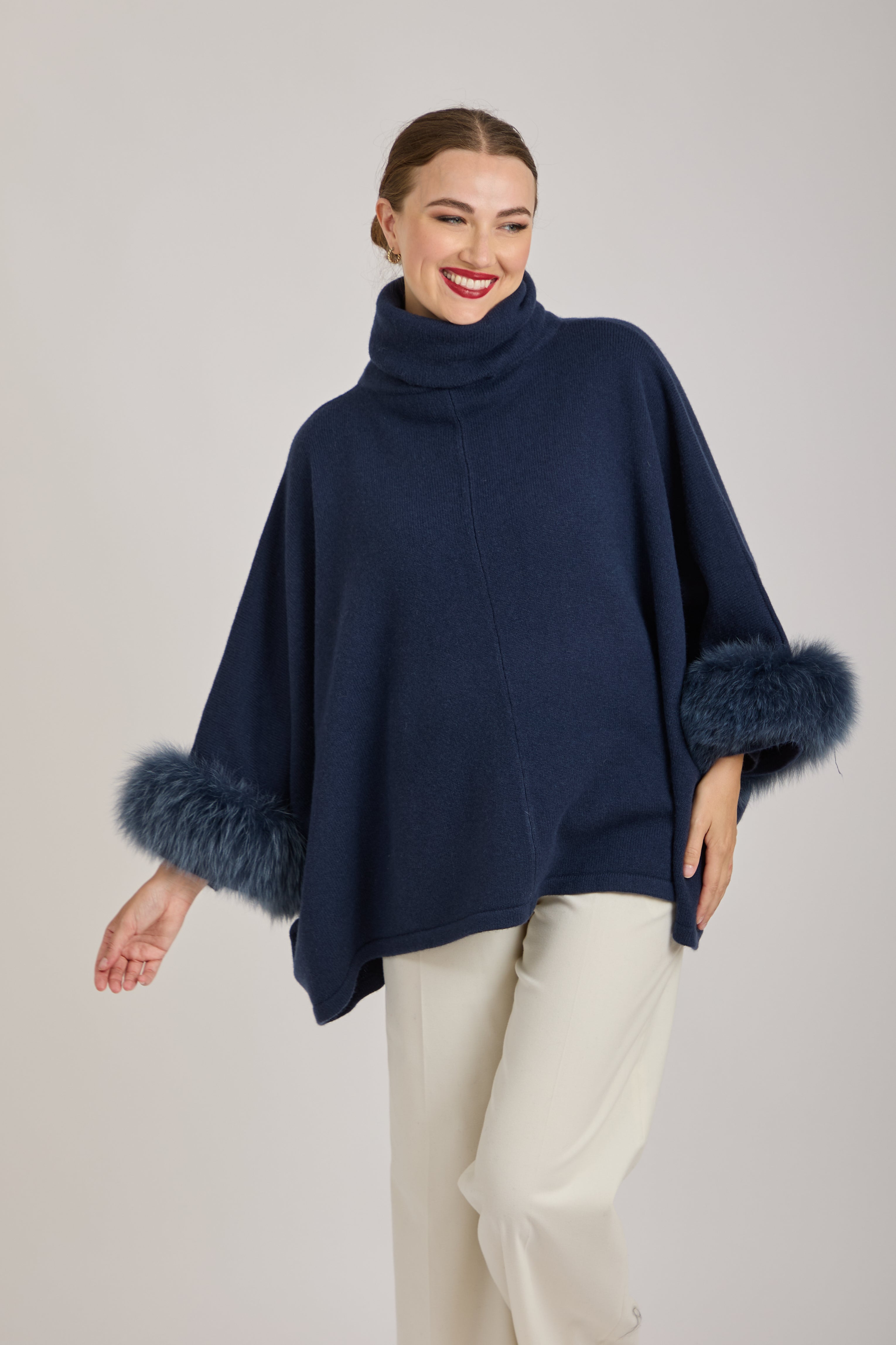 PONCHO WITH FOX CUFFS-NAVY