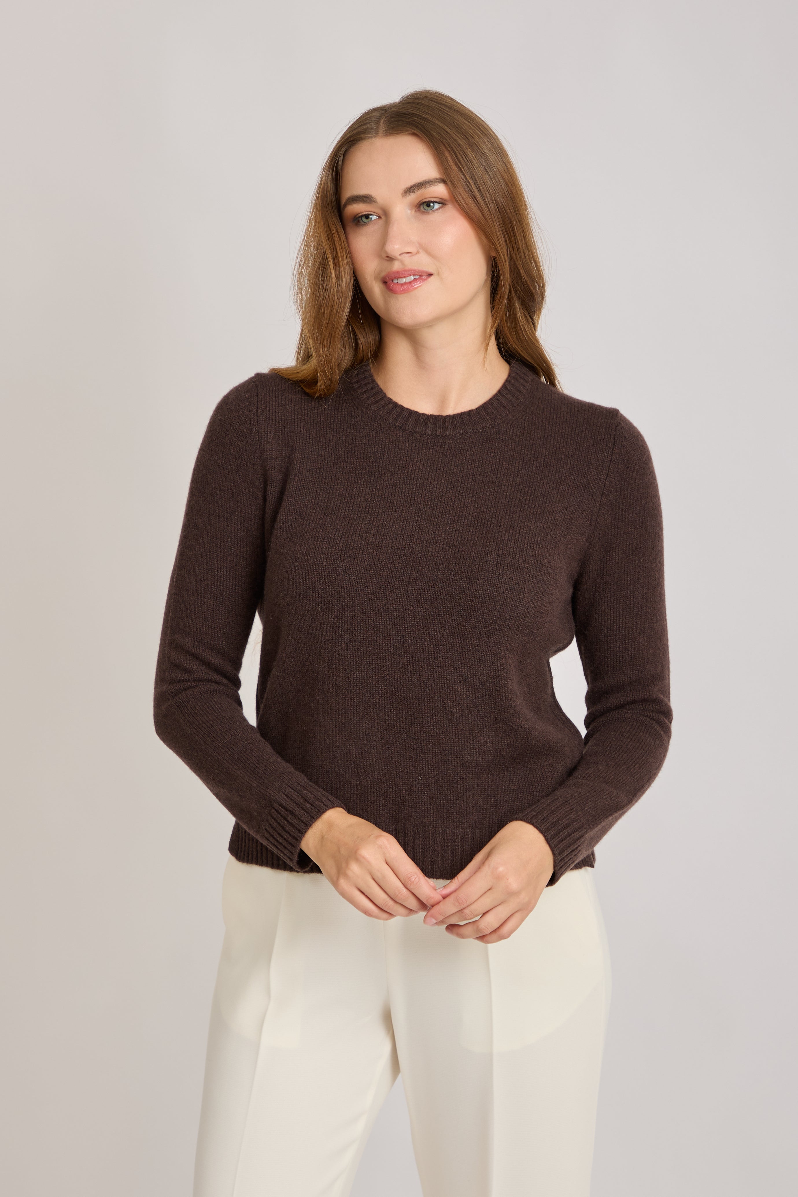 CREW NECK CASHMERE JUMPER - DARK BROWN