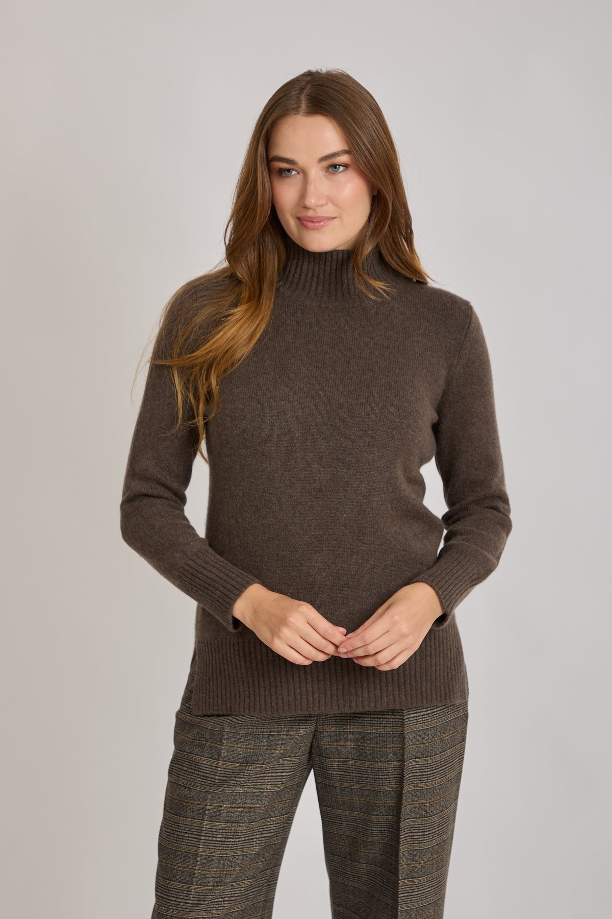 HIGH NECK JUMPER-BROWN
