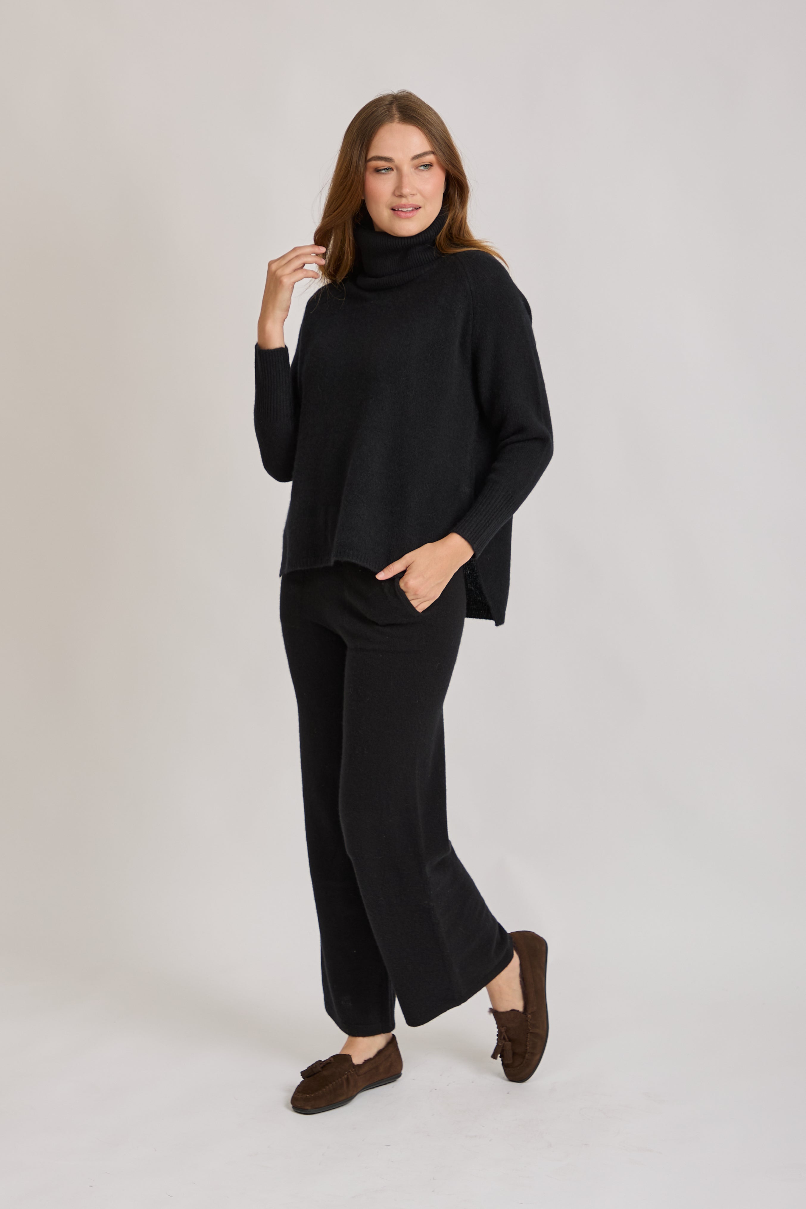CASHMERE TROUSERS- BLACK