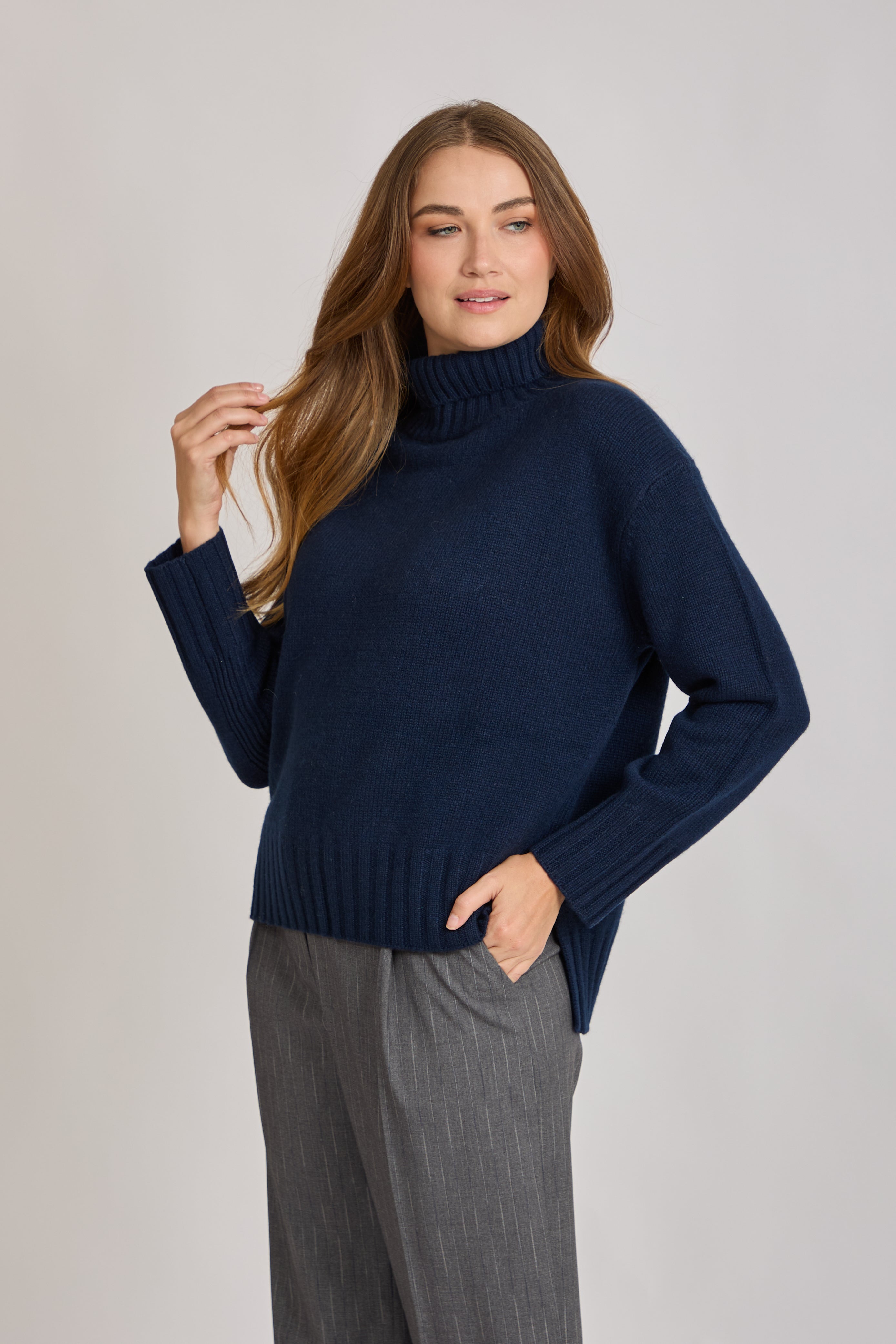 CASHMERE THIK HIGH NECK JUMPER- NAVY