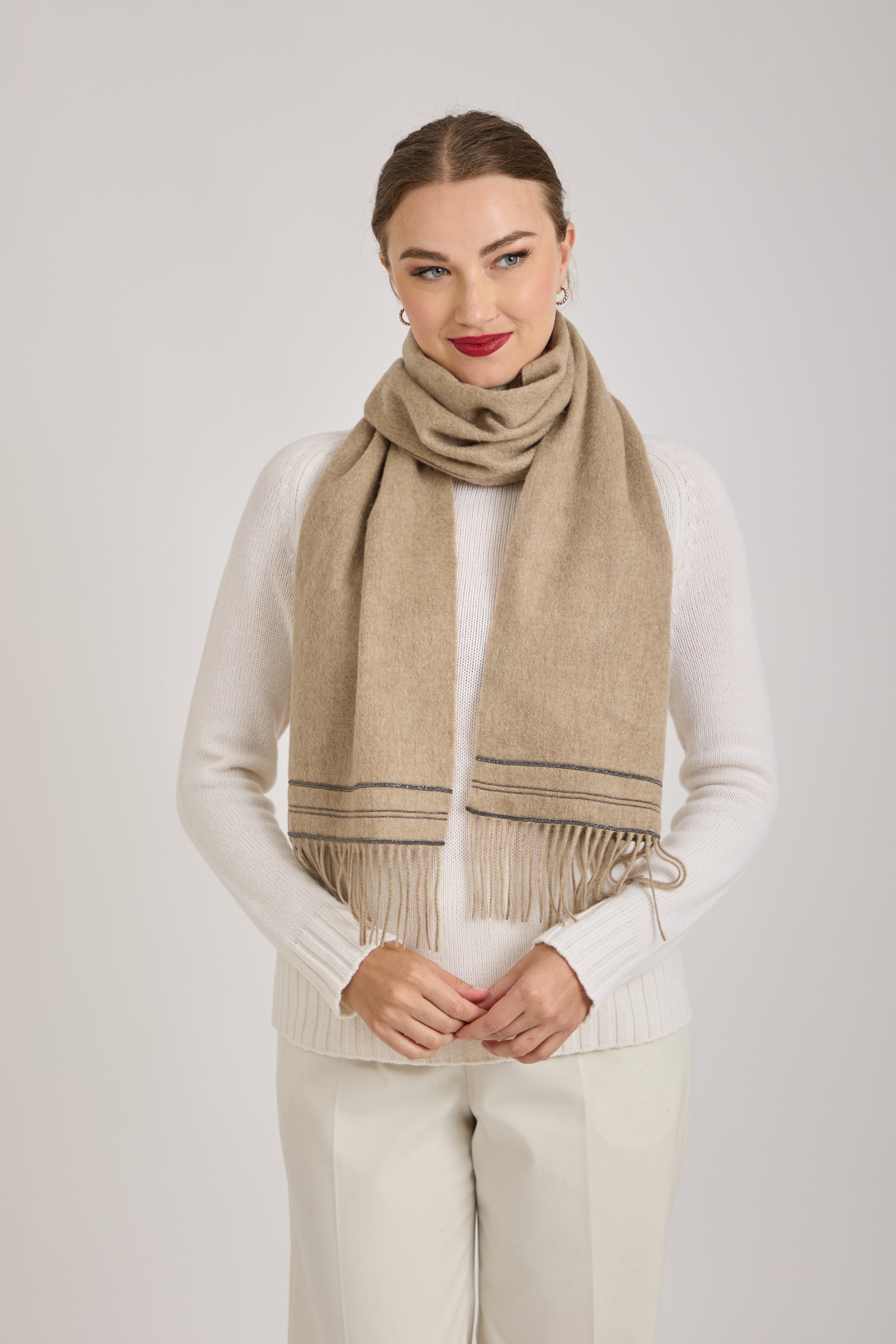 CASHMERE SCARF WITH DETAILS - TORTORA