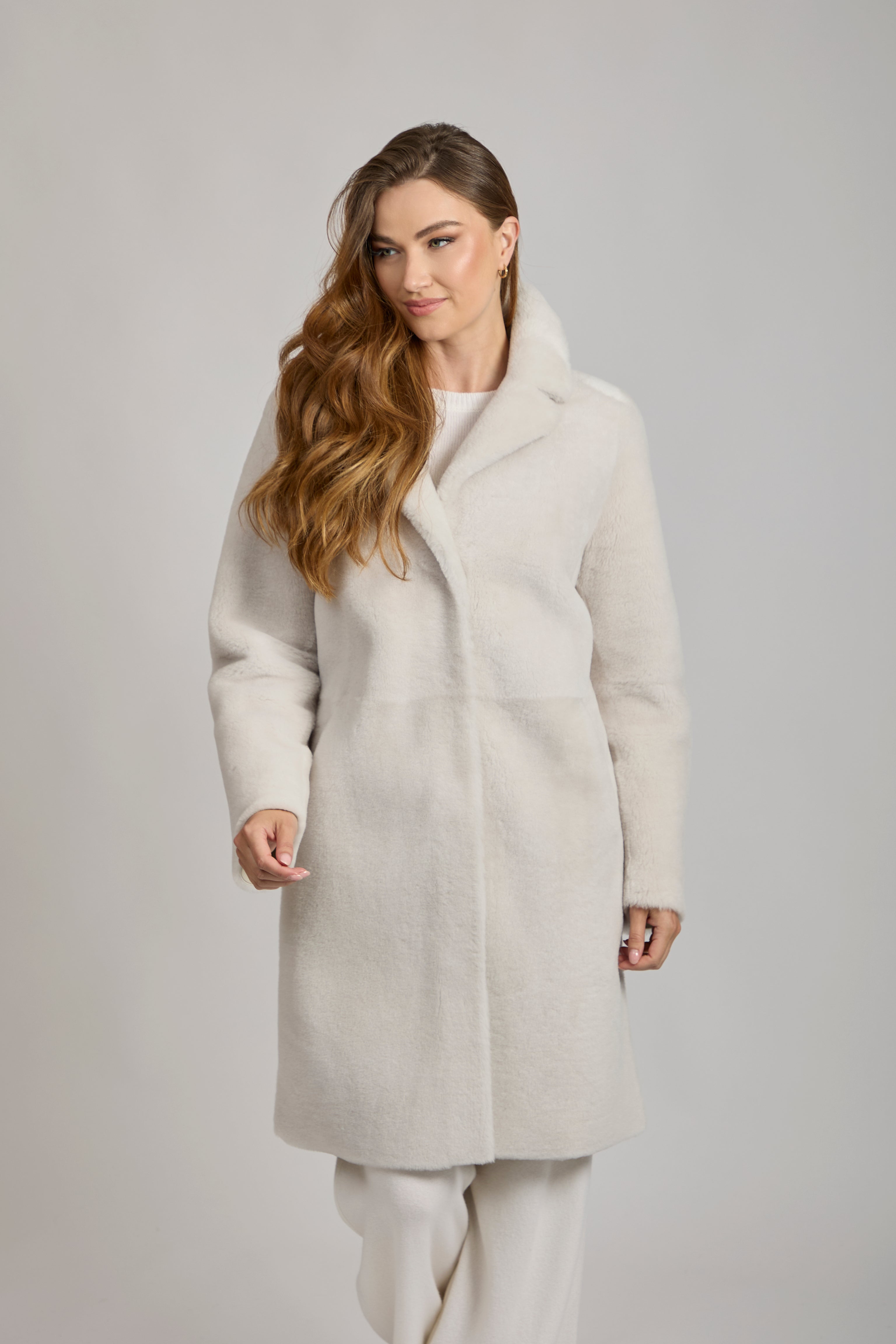 Veste réversible en peau lainée, couleur lait