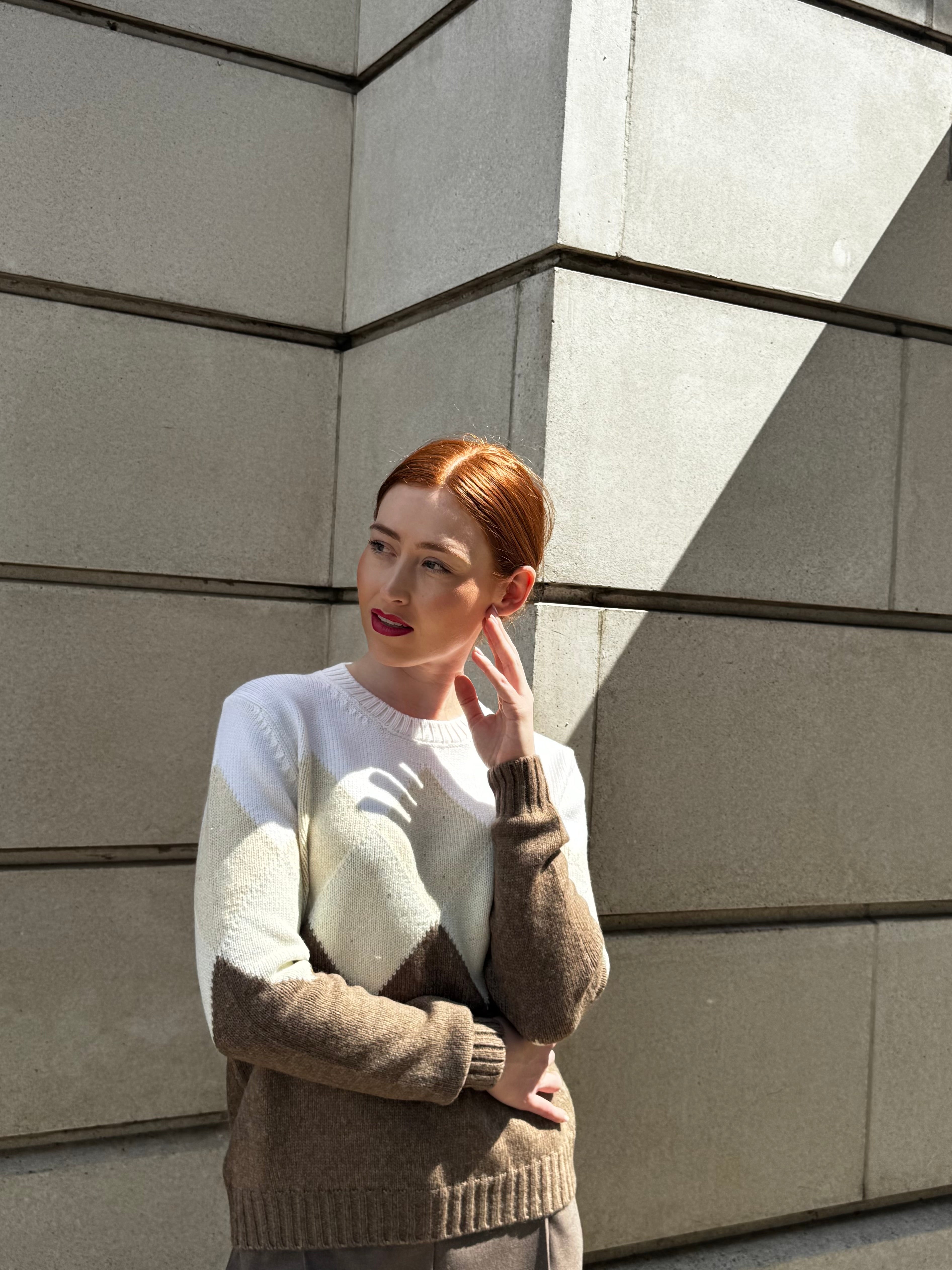 CREW NACK JUMPER- TAUPE/LATTE