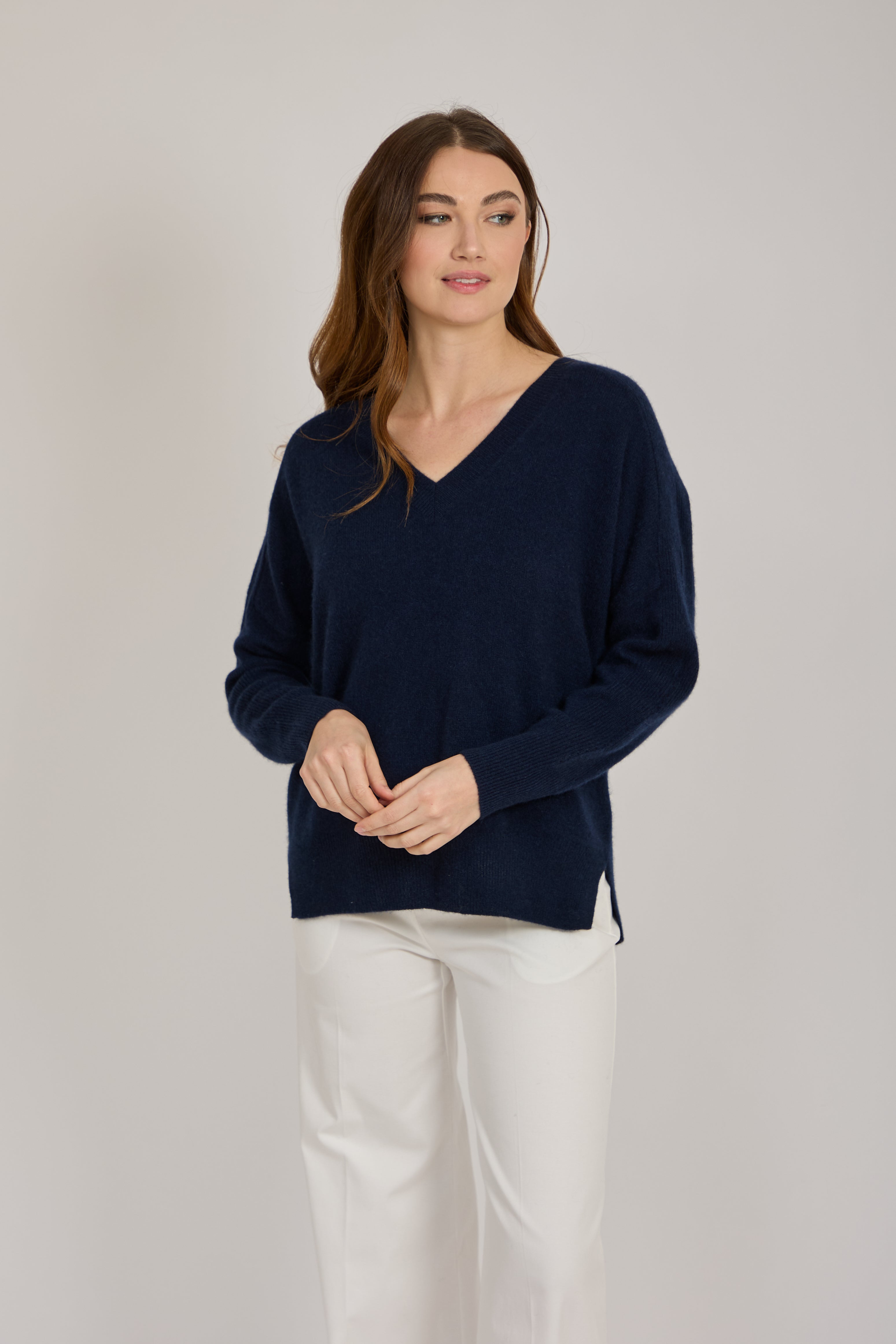 V NECK CASHMERE JUMPER-NAVY