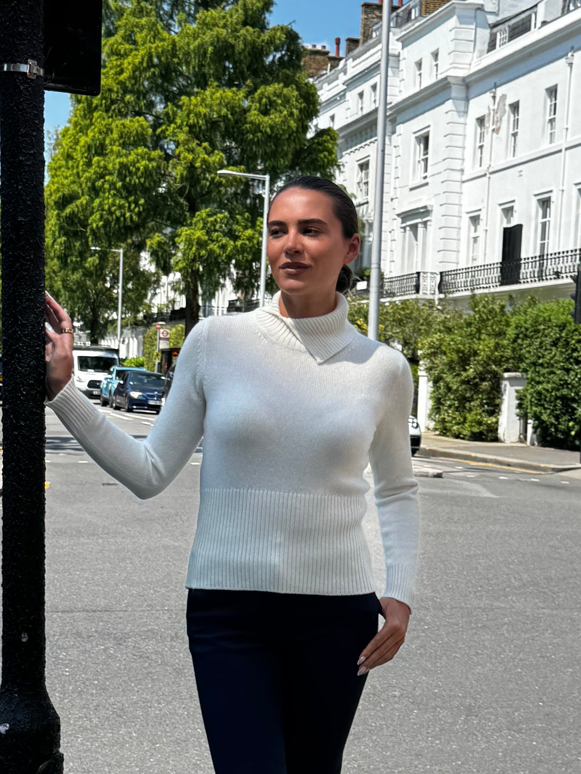 HIGH NECK JUMPER- OFF WITE