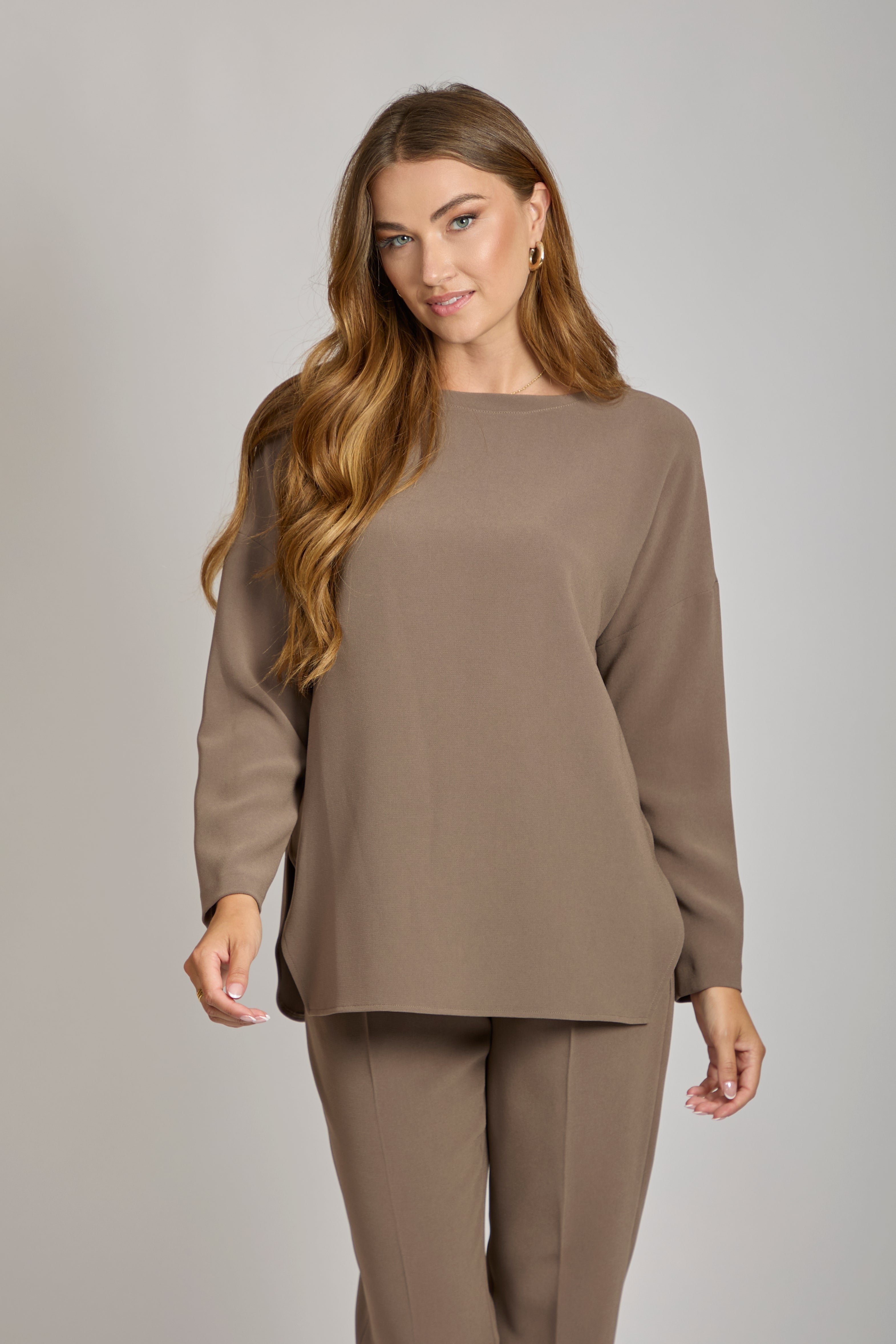Divine Cashmere cashmere-blend blouse with a relaxed silhouette, fine-knit fabric and subtle drape