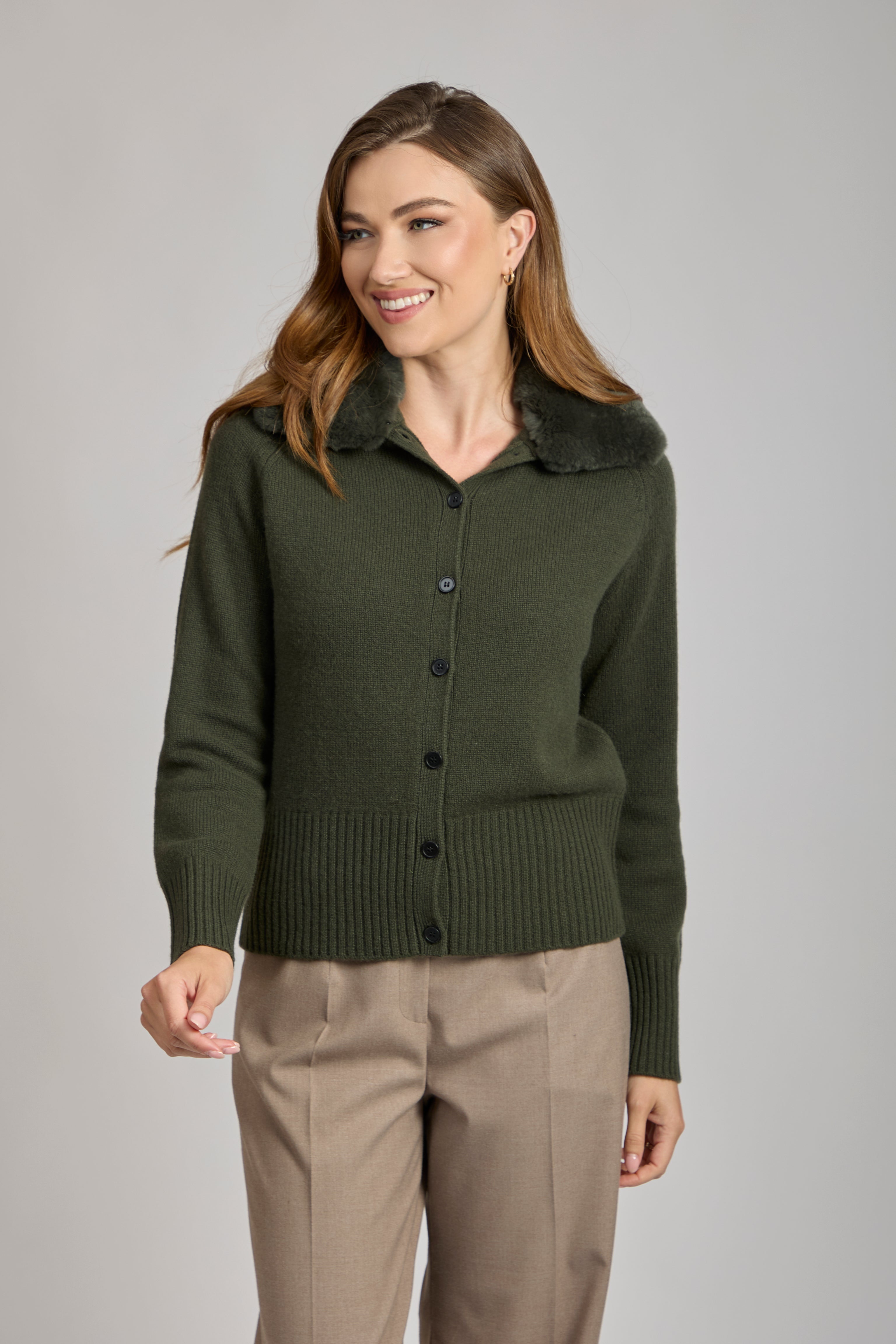 Olive cashmere cardigan with Rex fur collar