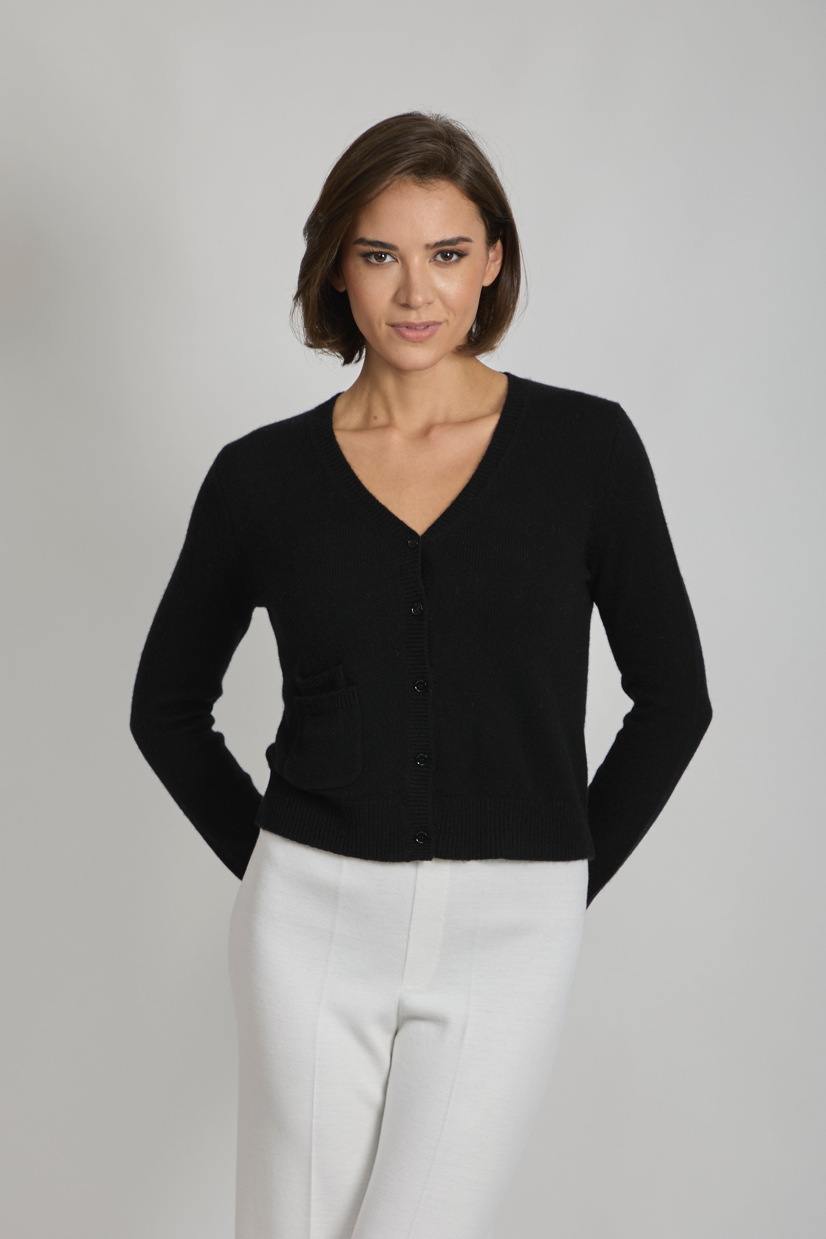 Black cashmere short cardigan, cropped silhouette with long sleeves
