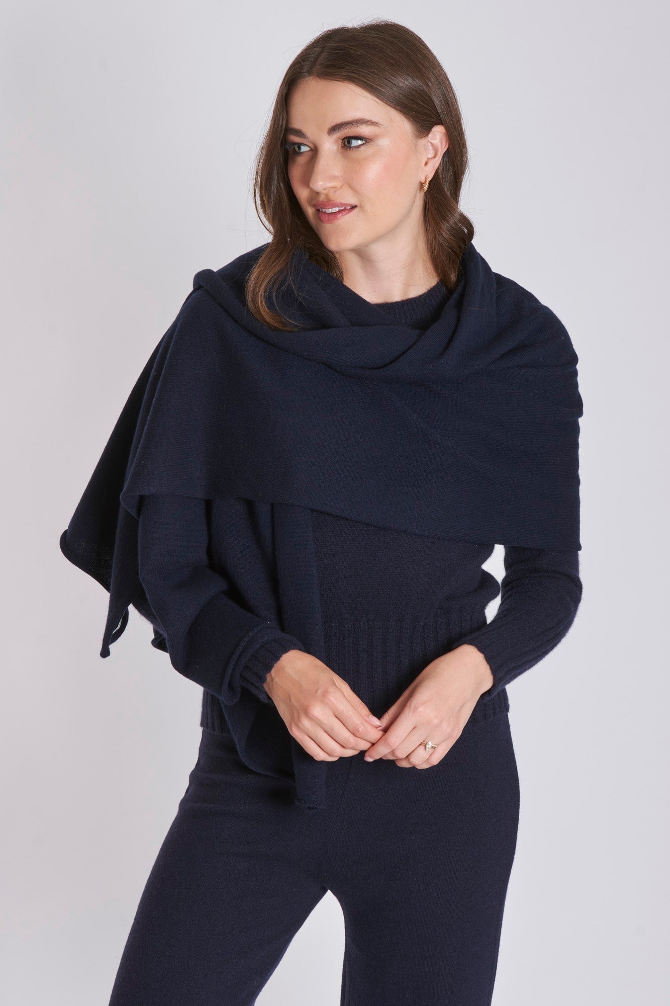 Divine Cashmere wrap scarf in soft cashmere with rectangular drape and long fringe edges