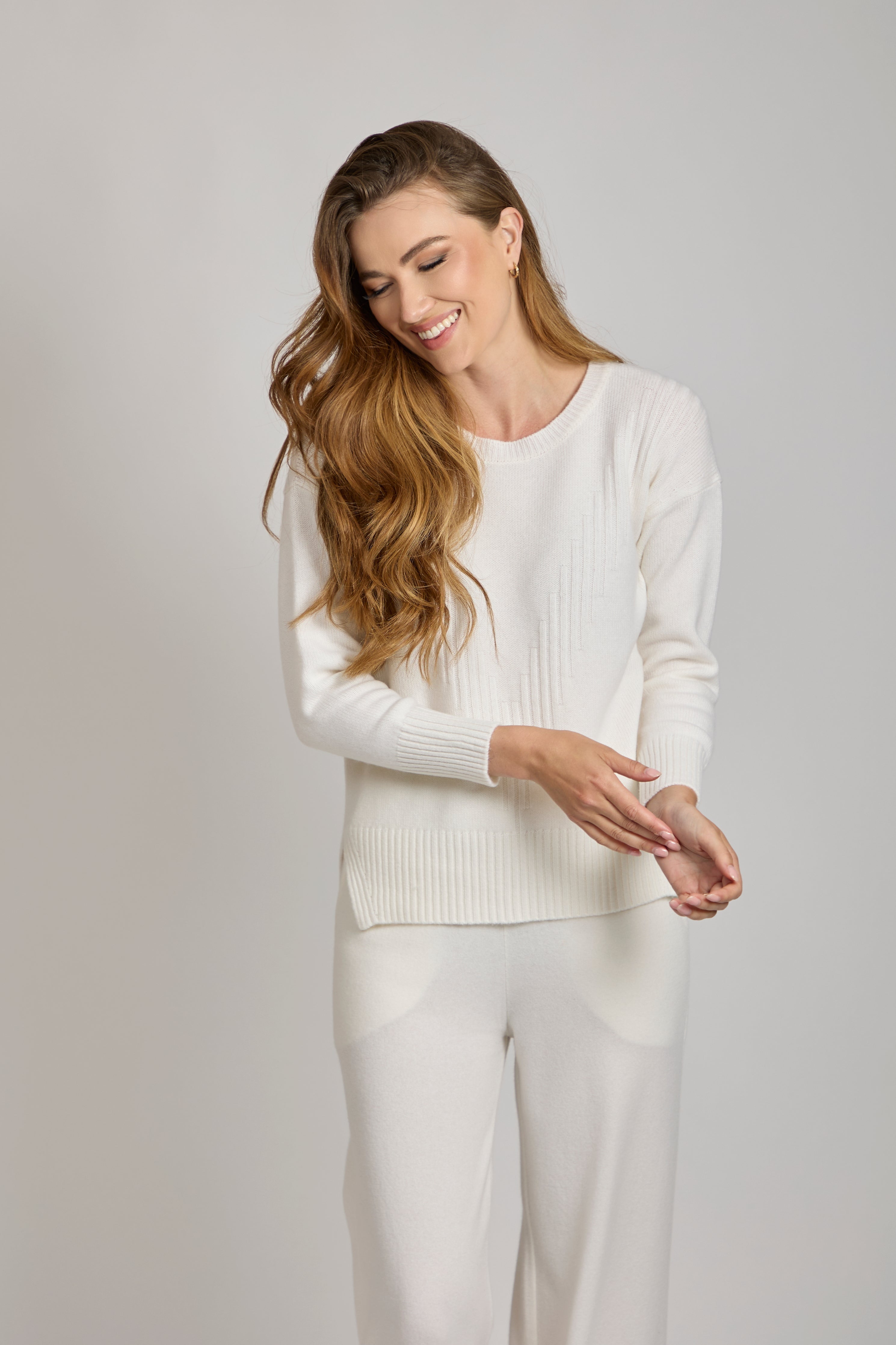 Divine Cashmere white crew-neck cashmere sweater, classic cut