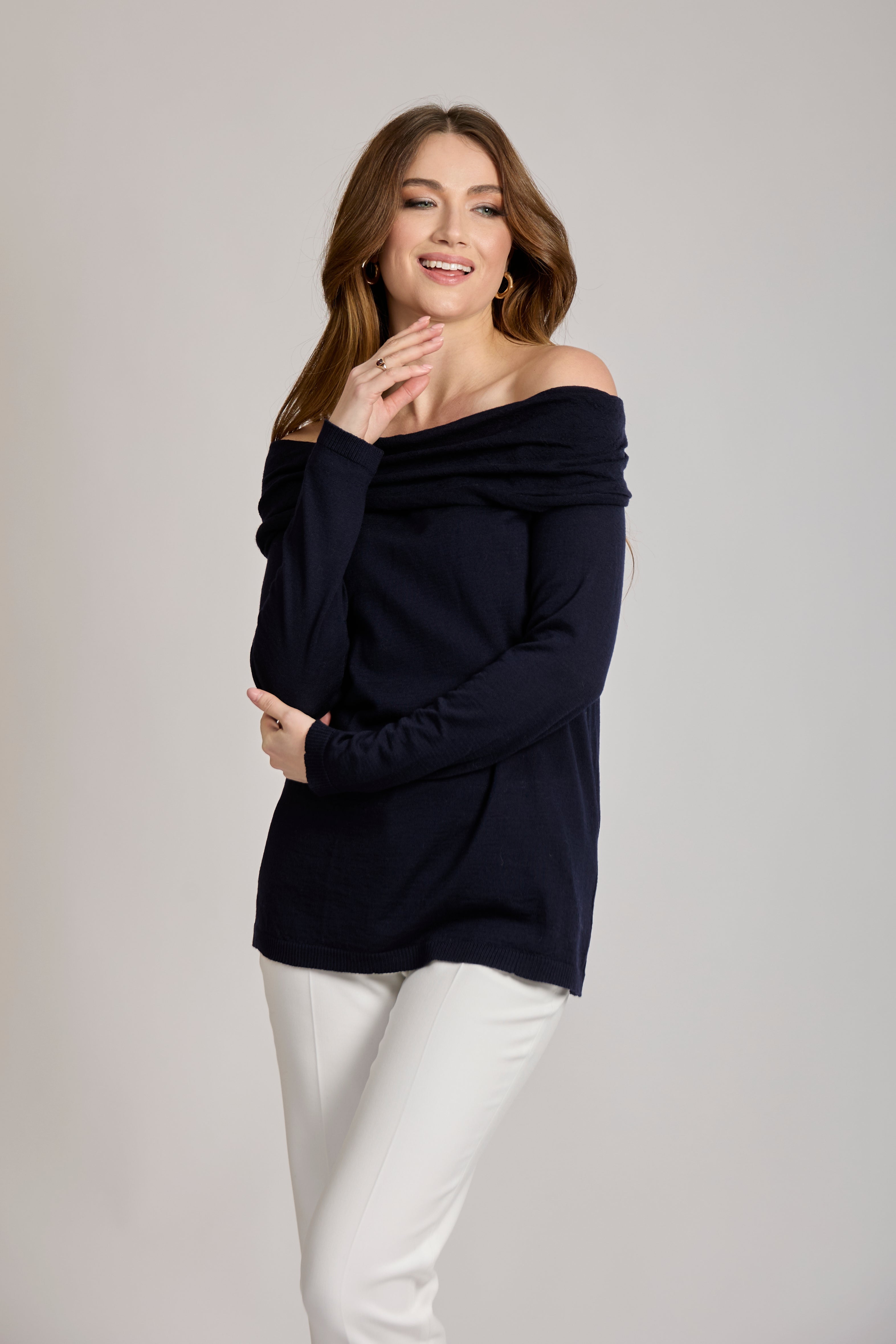 Divine Cashmere crewneck sweater, fine cashmere knit with ribbed neckline, cuffs and hem, relaxed fit.