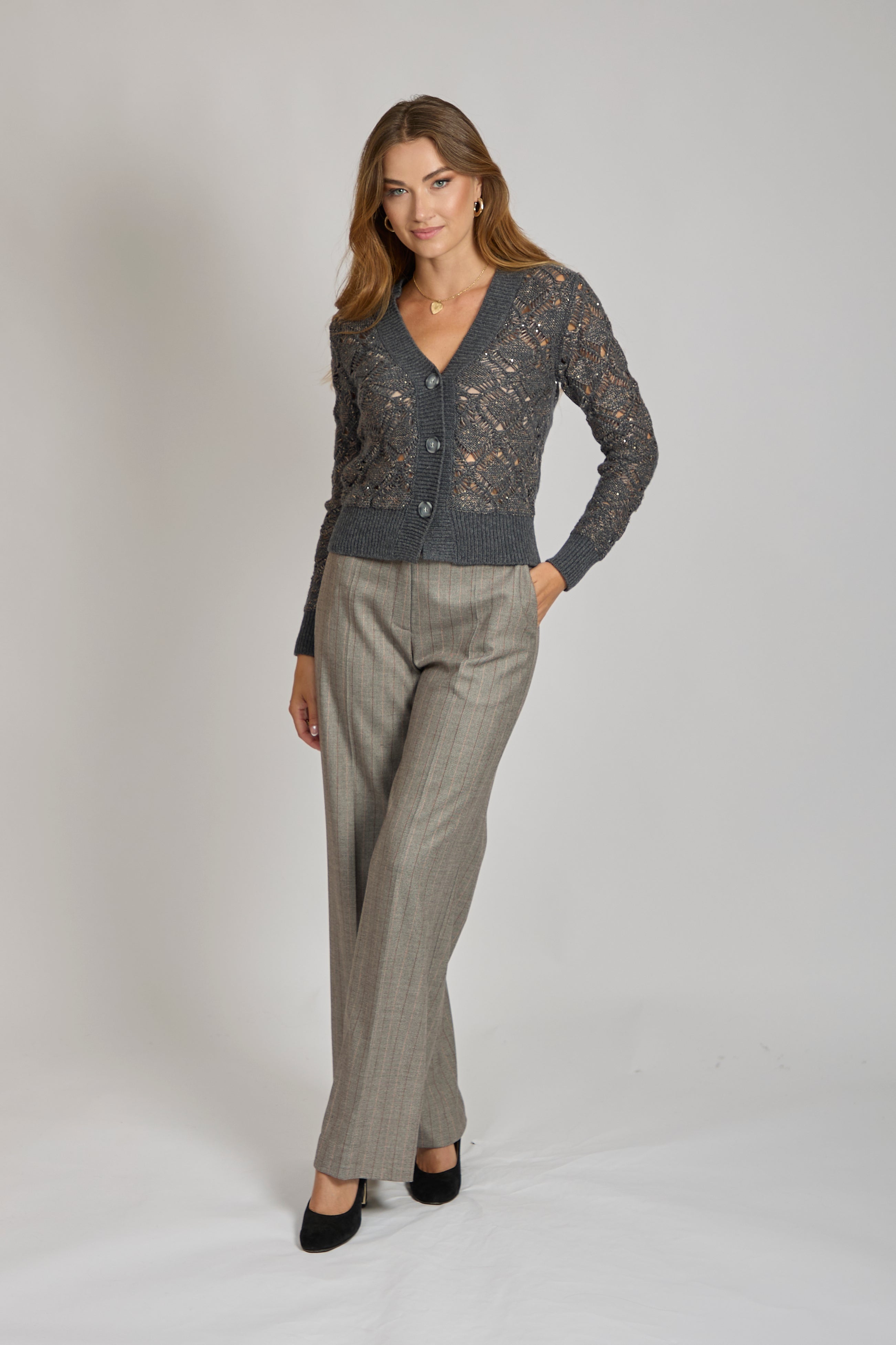 Divine Cashmere grey cardigan in cashmere, long-sleeve open-front knit.