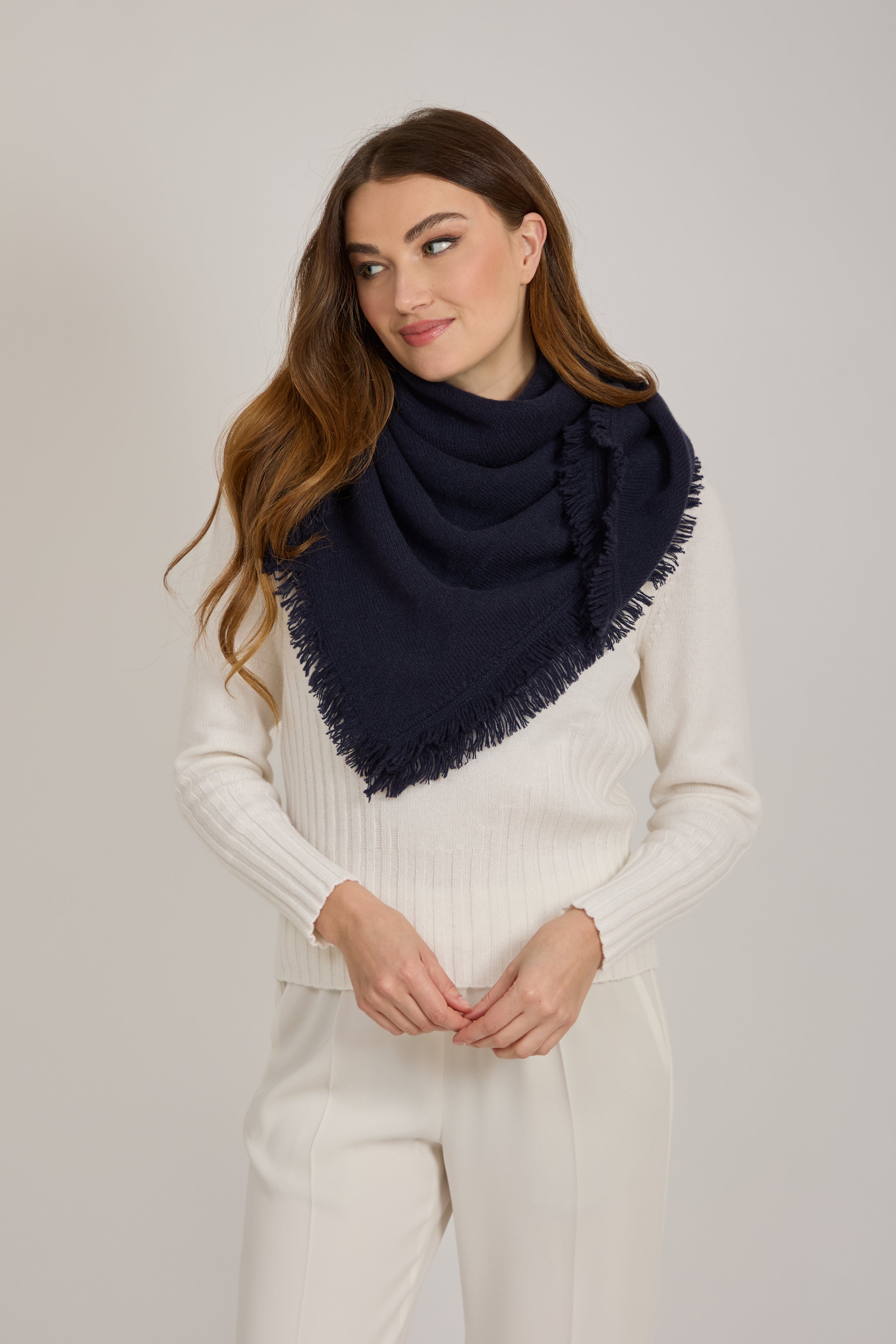 CASHMERE FRINGE SCARF	-NAVY