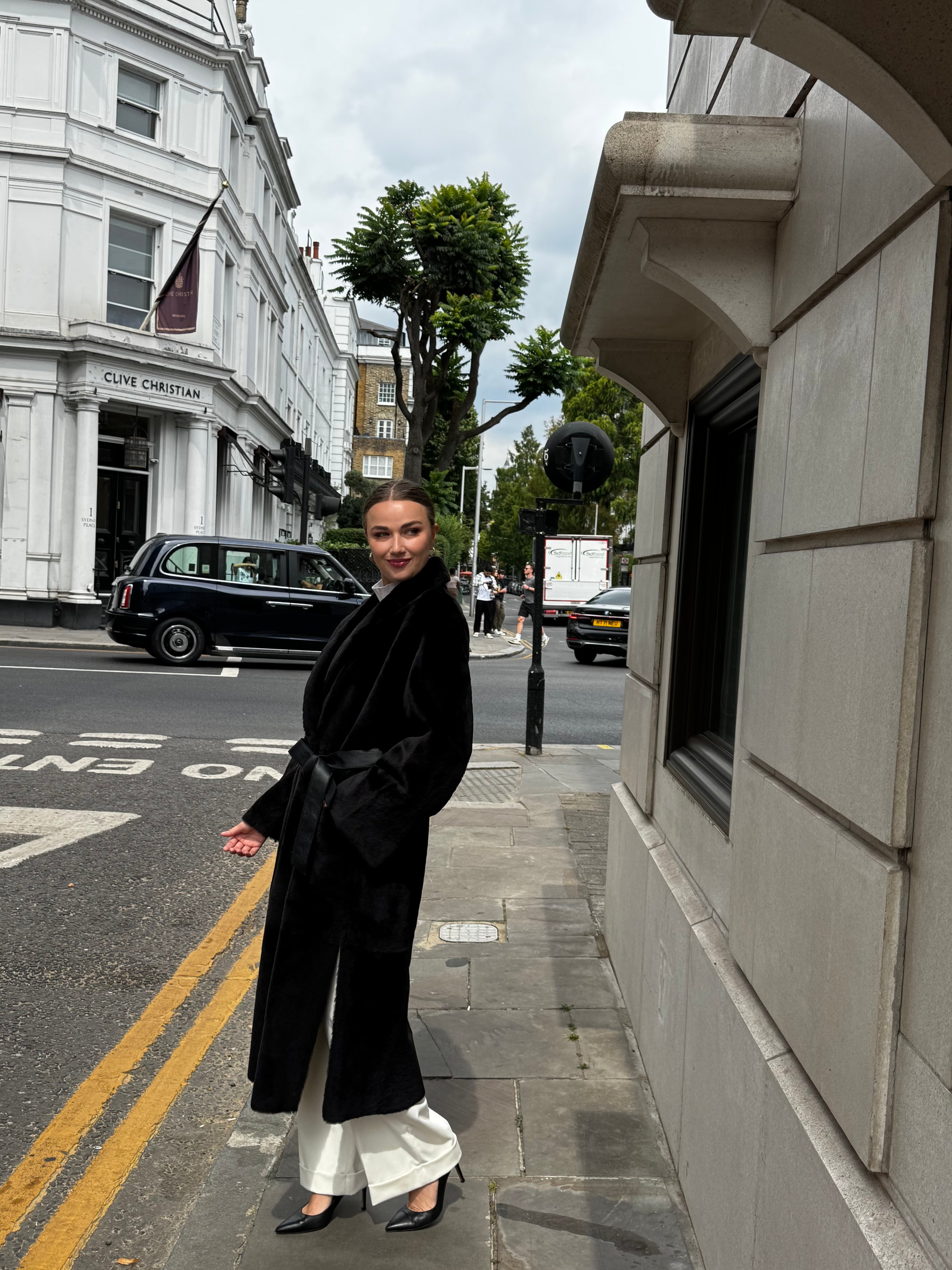 REVERSIBLE SHEARLING COAT-BLACK