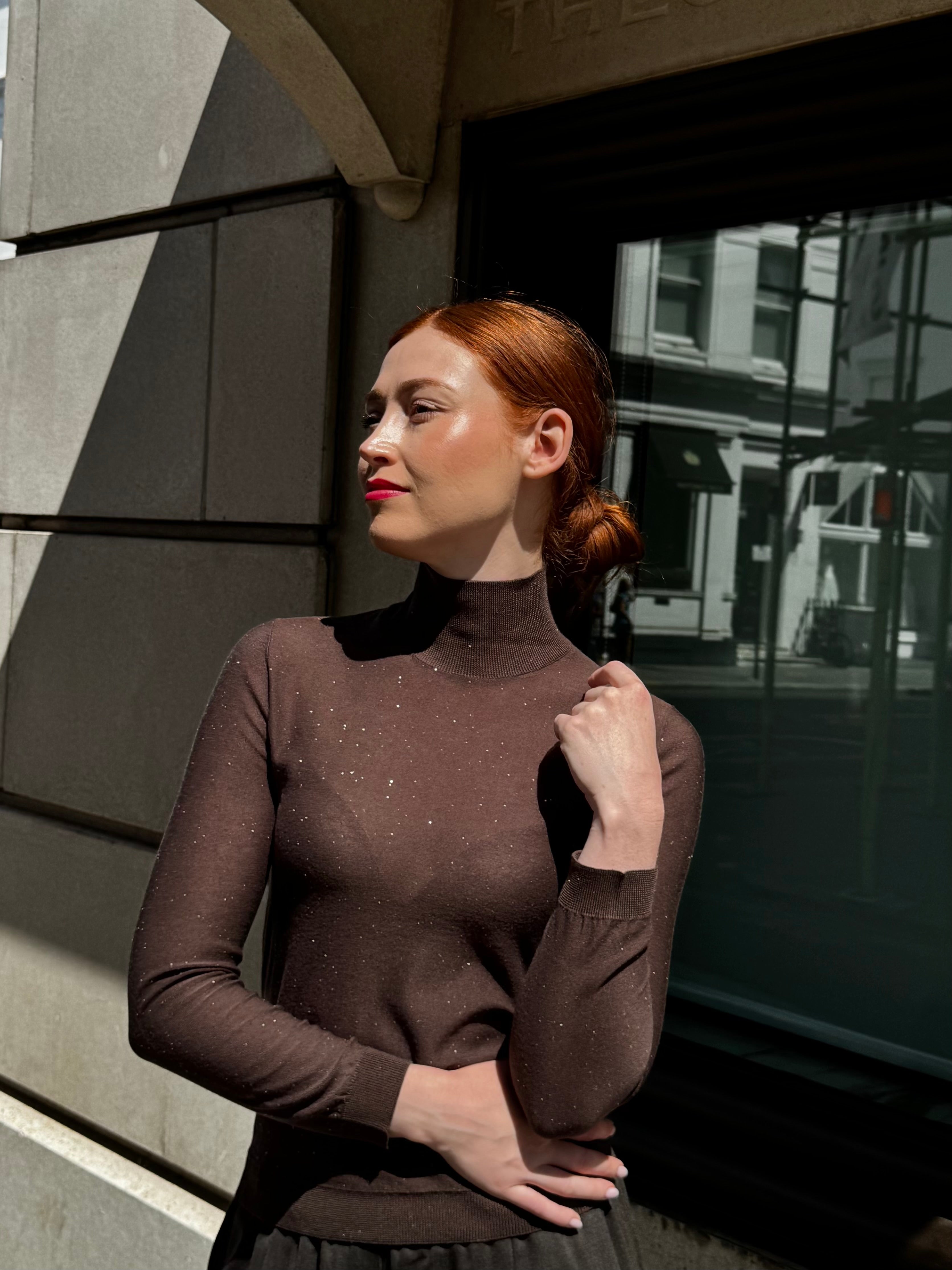 TURTLE NECK WITH SEQUENCE- MARRONE