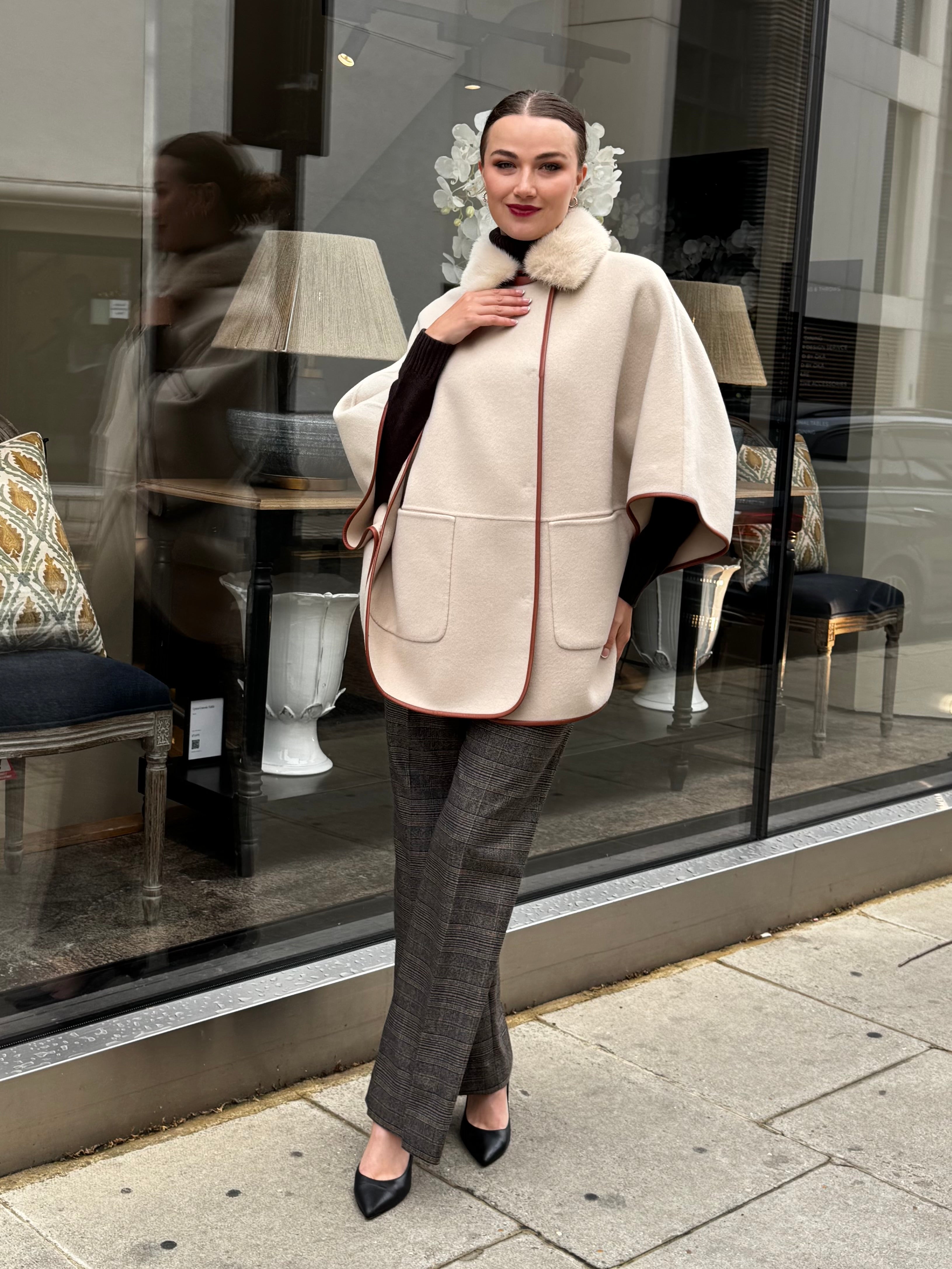 CAPE WITH MINK COLLAR