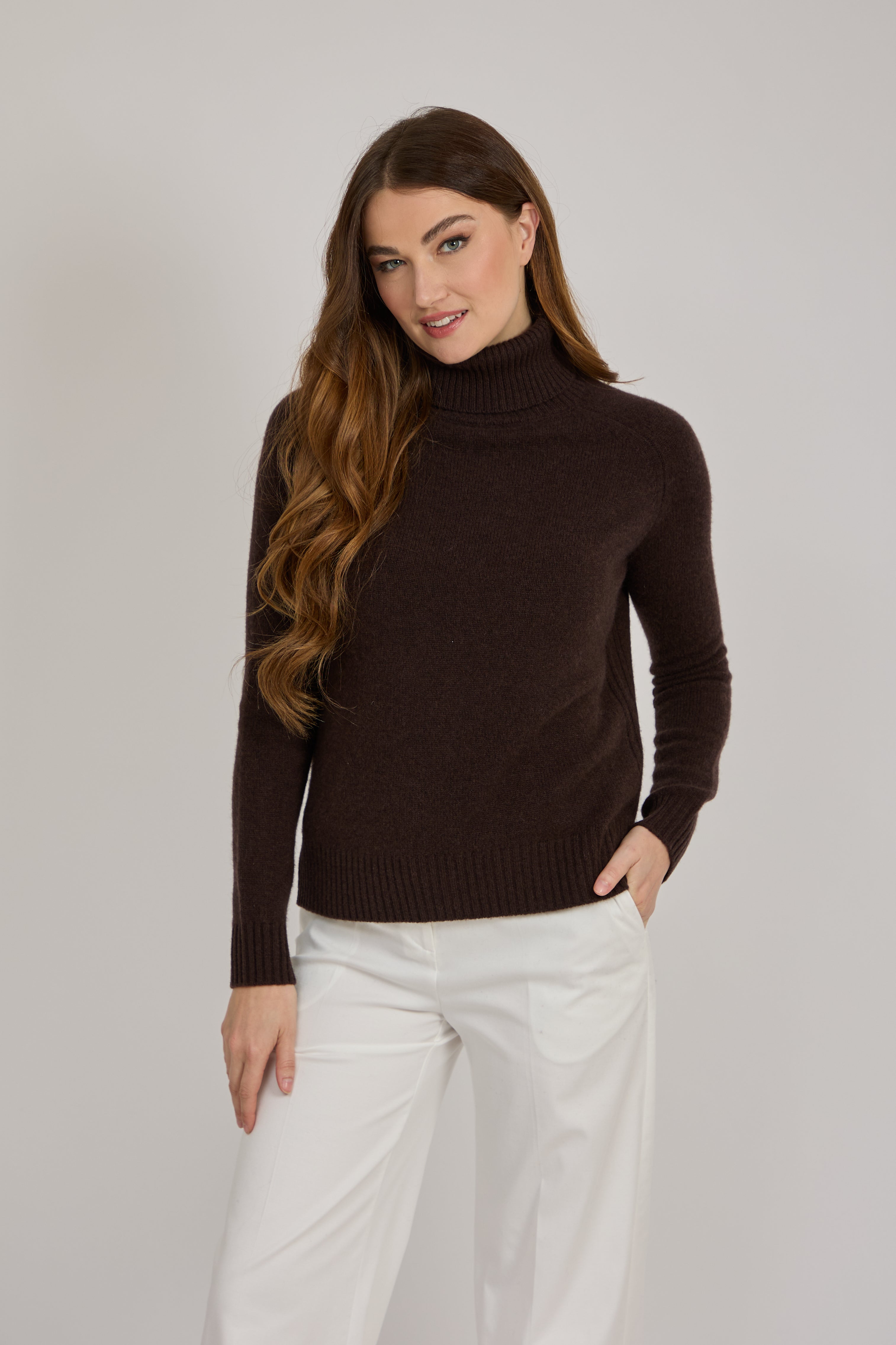 TURTLE NECK JUMPER - BROWN