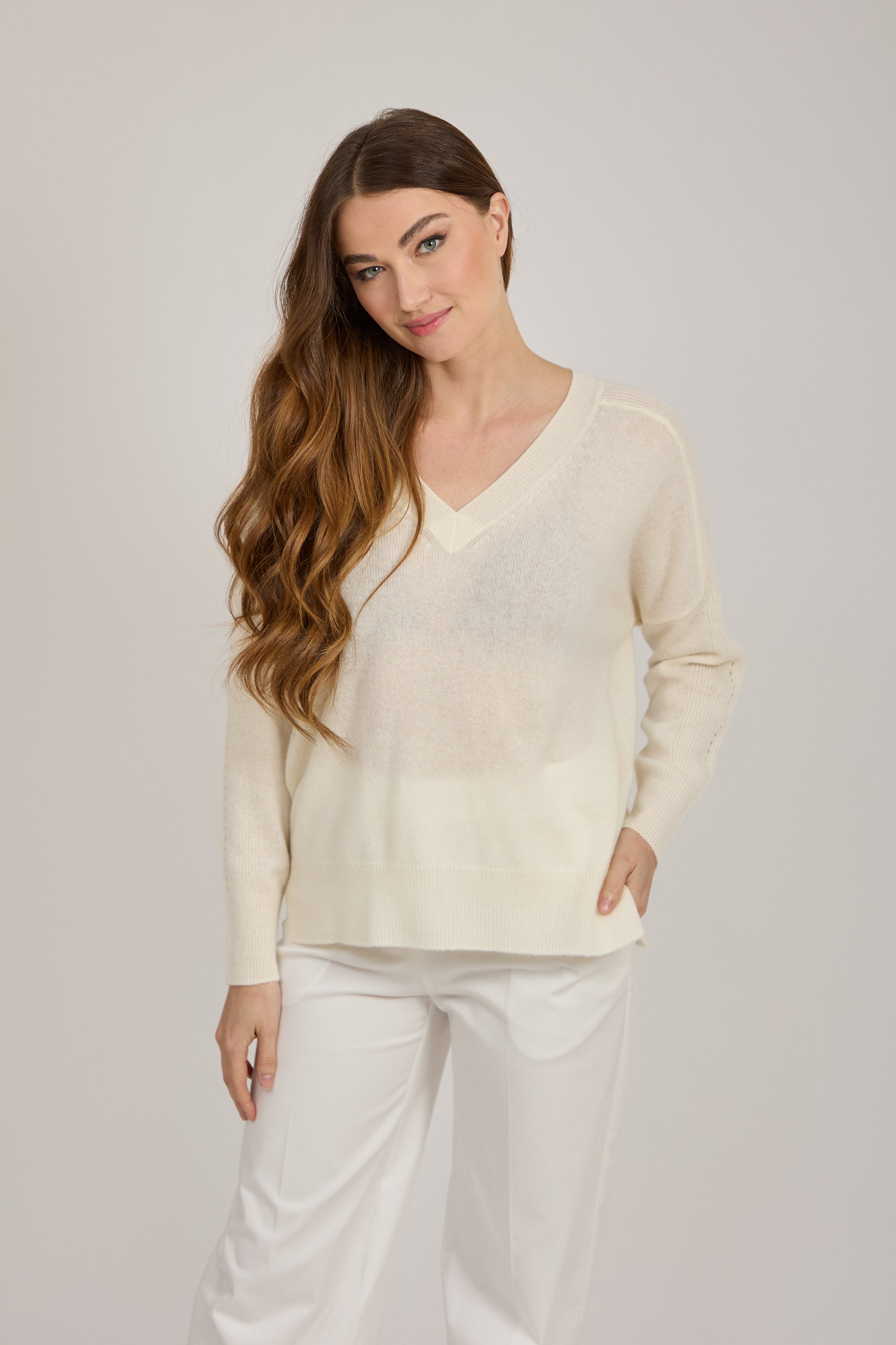 V NECK CASHMERE JUMPER-WHITE