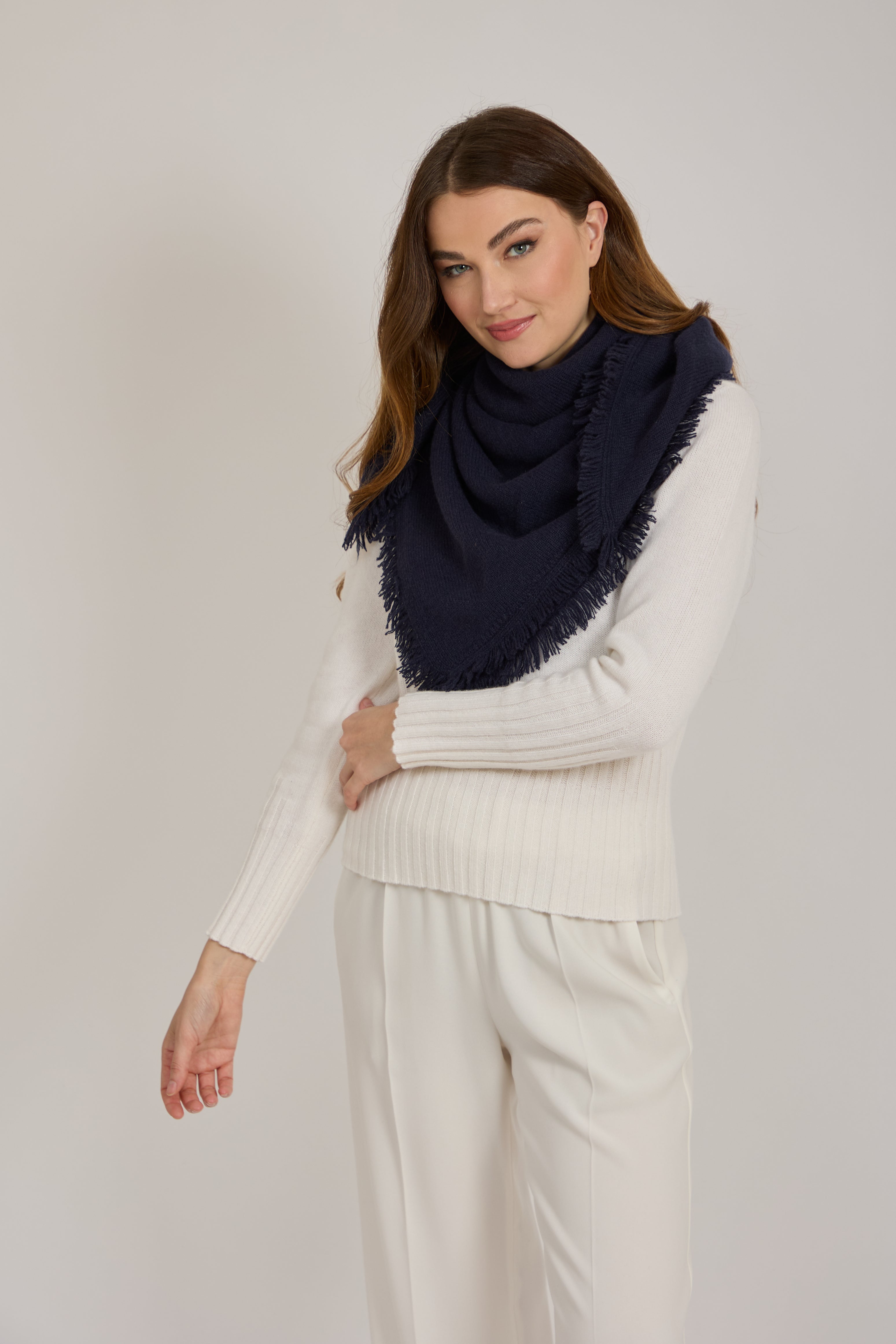 CASHMERE FRINGE SCARF	-NAVY
