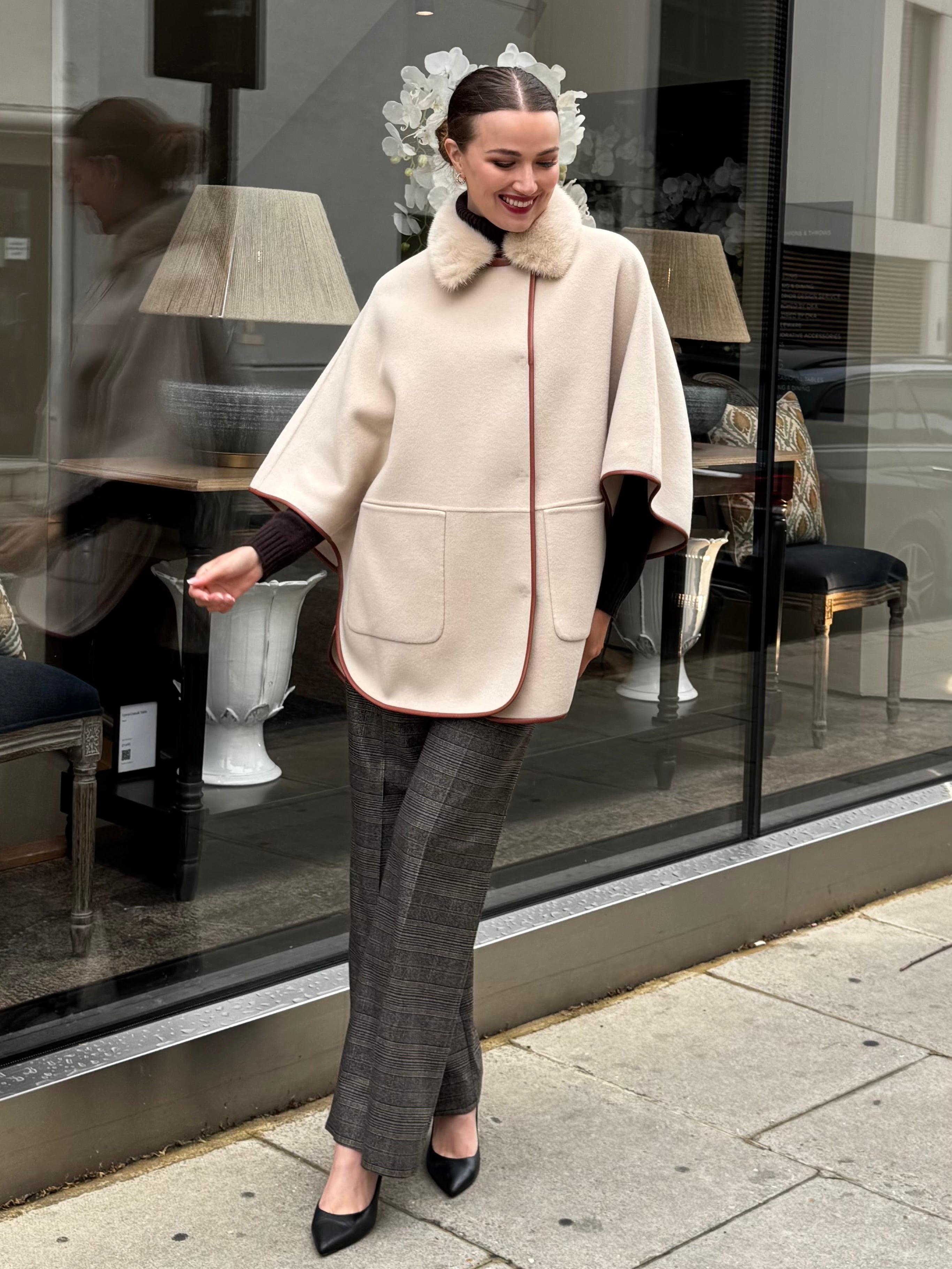 CAPE WITH MINK COLLAR