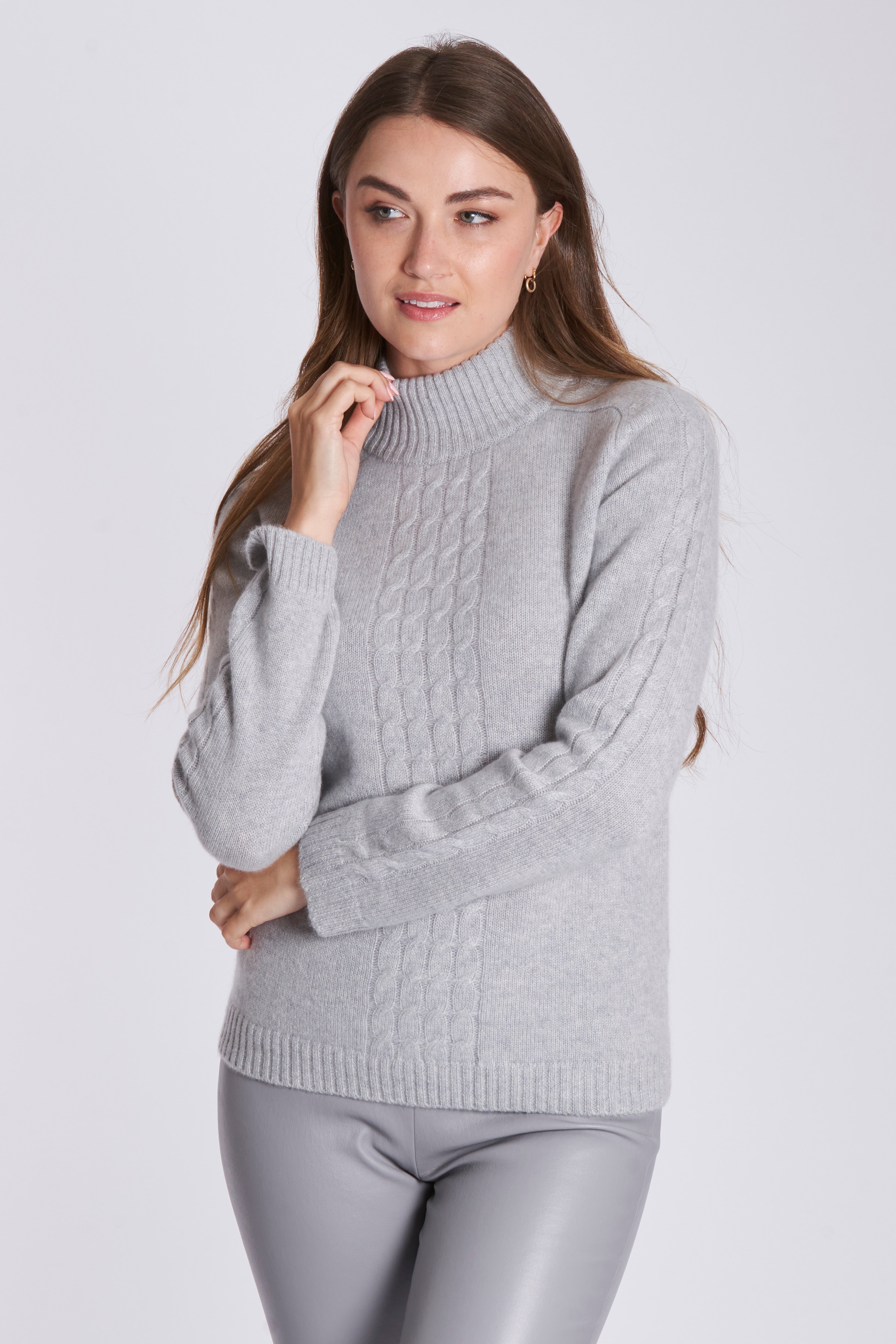 TURTLE NECK CABLE DETAILS - FOG