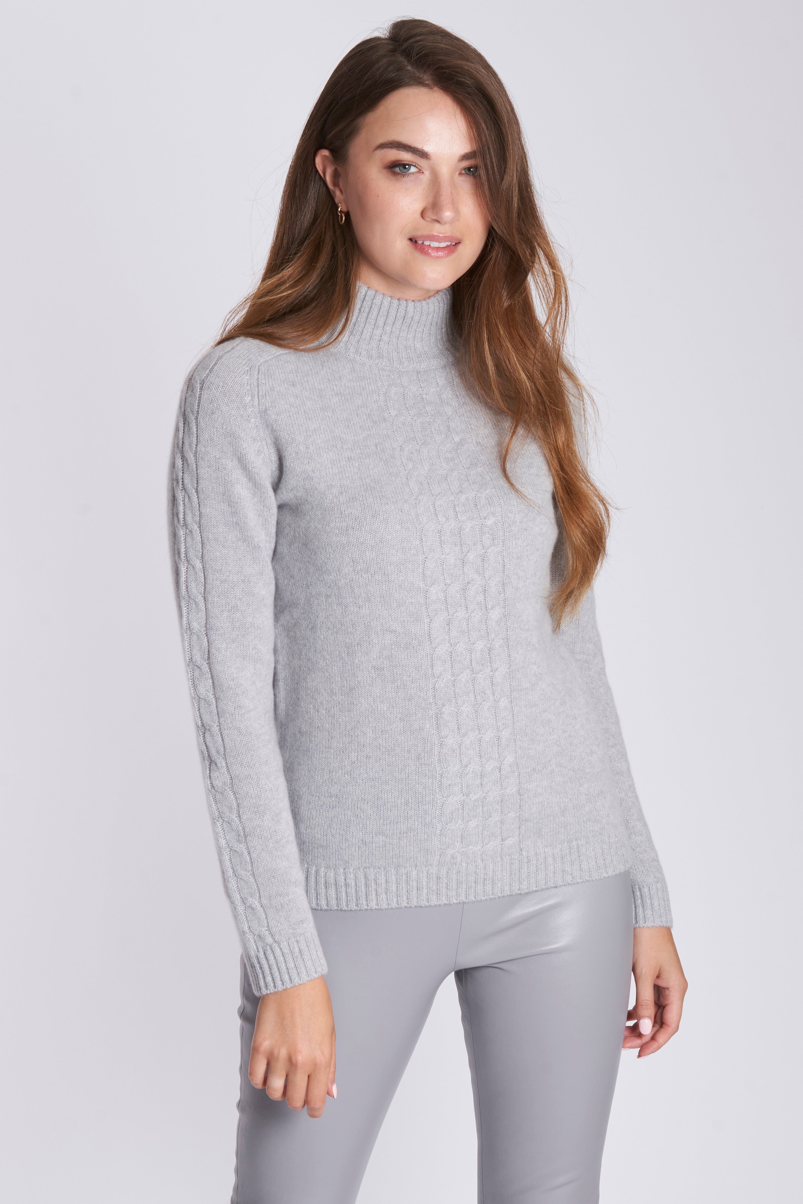 TURTLE NECK CABLE DETAILS - FOG