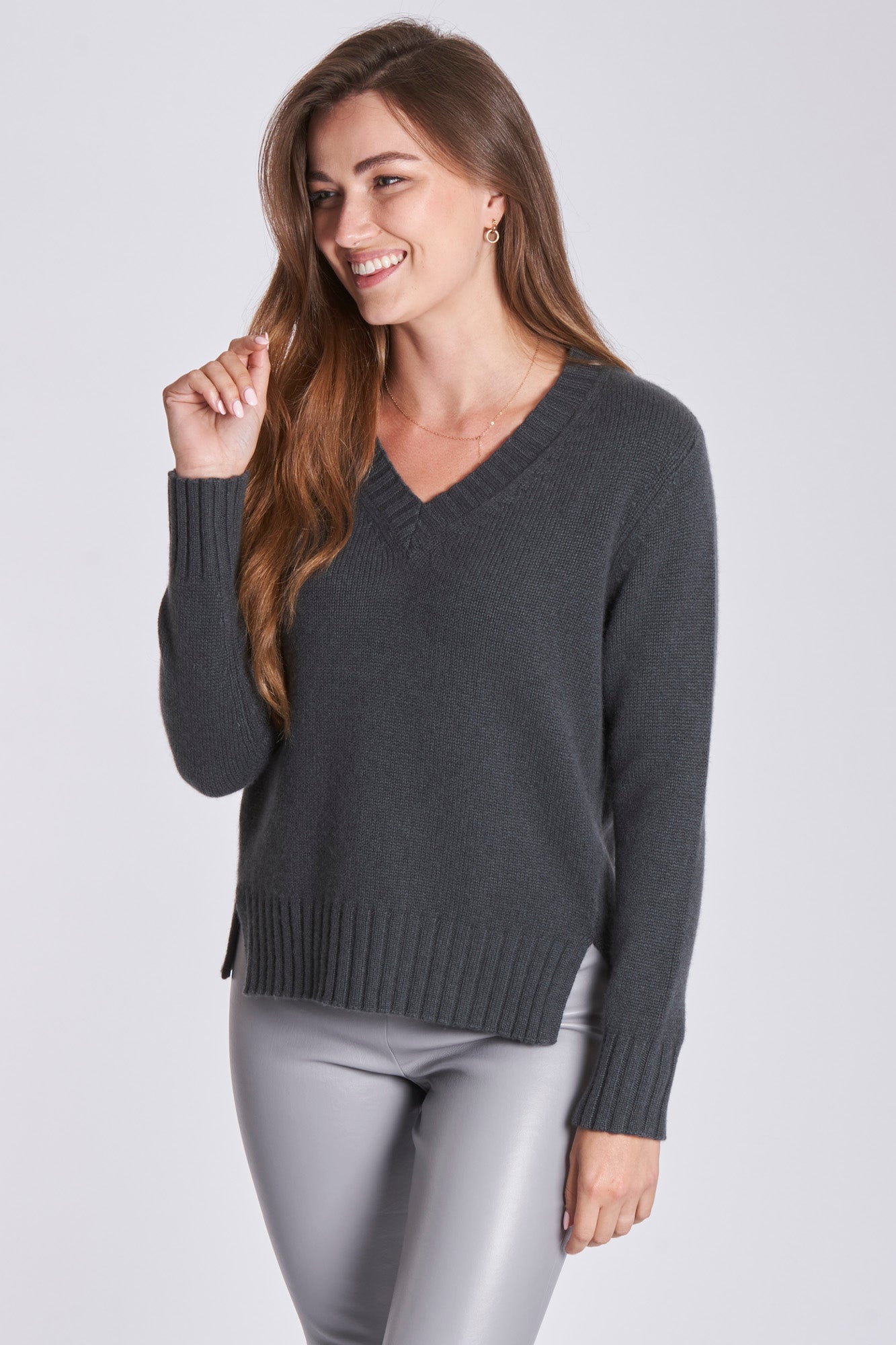 V NECK SWEATER - DARK GREY