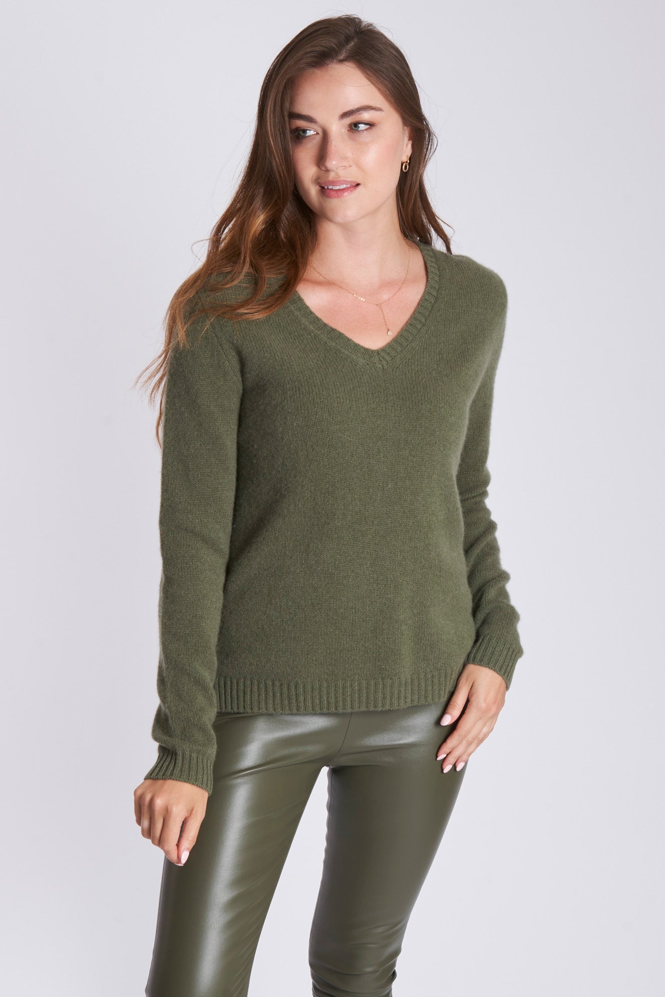 V NECK SWEATER - KHAKI