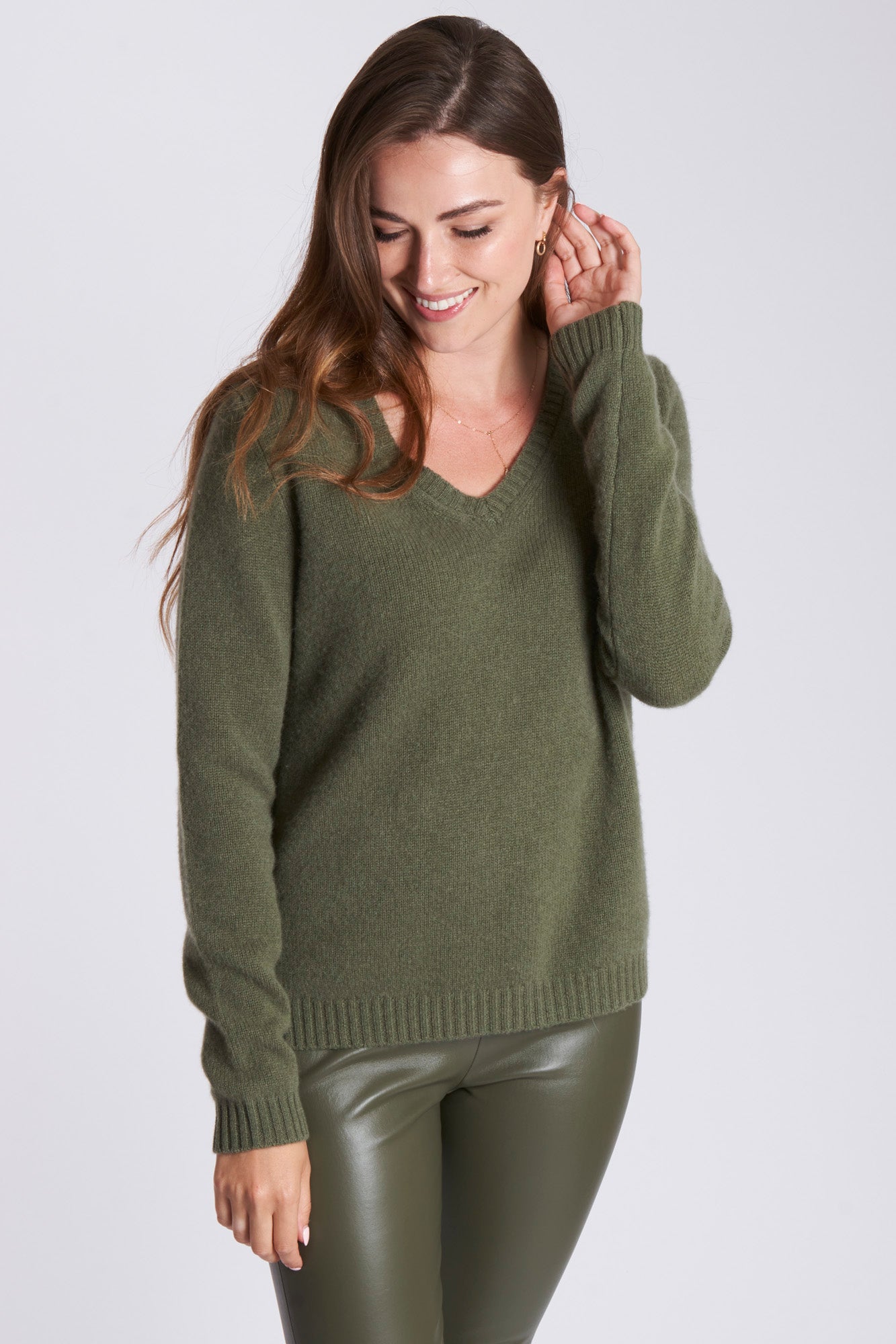 V NECK SWEATER - KHAKI